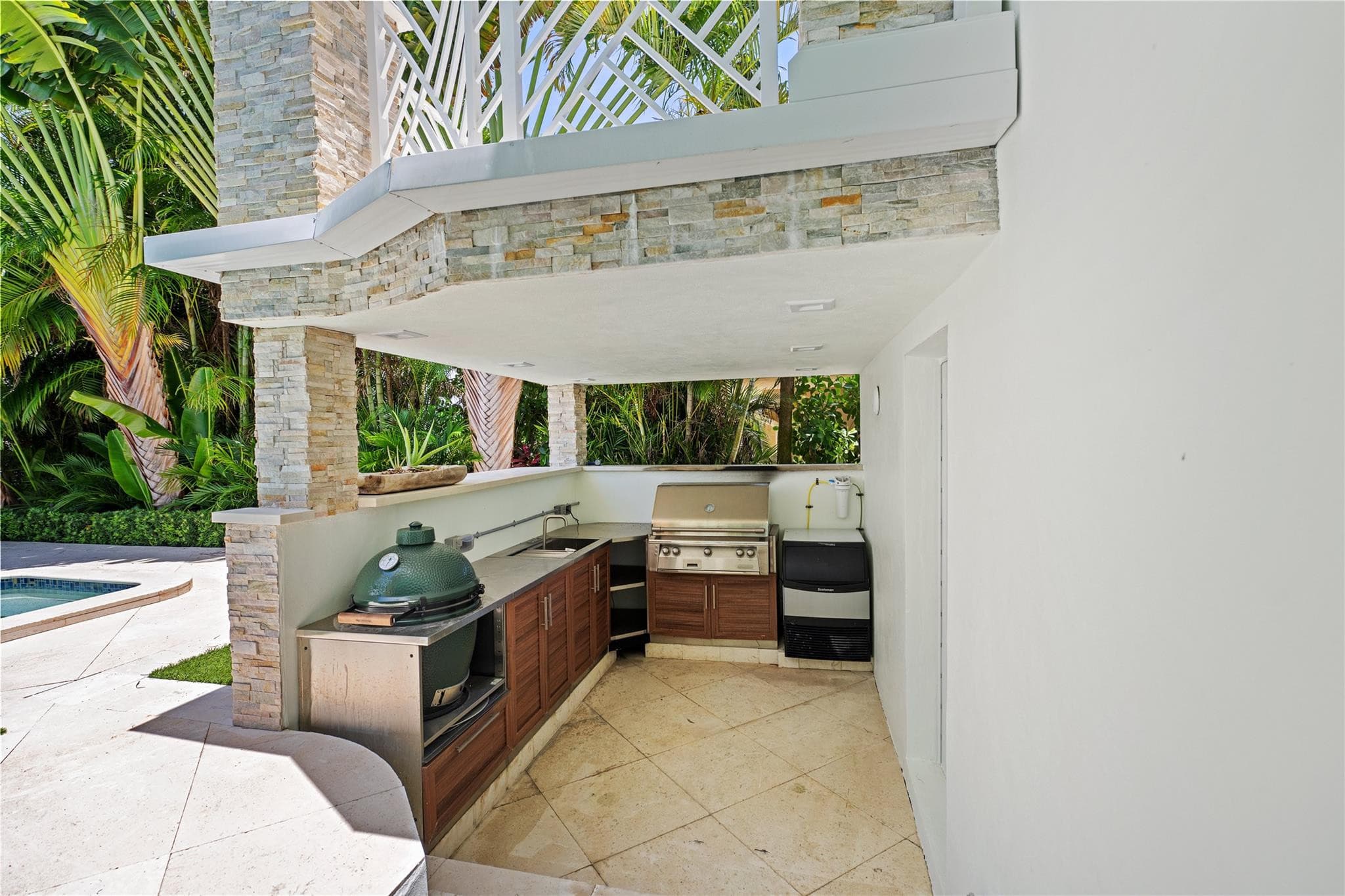 2307 N Riverside Drive, Pompano Beach, FL 33062 — photo 22 of 72