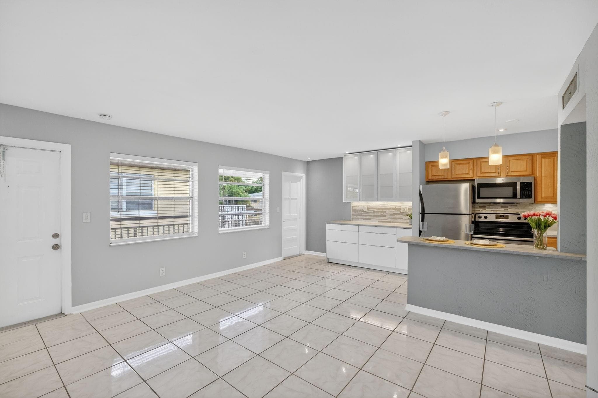 4051 NE 13th Avenue 77, Oakland Park, FL 33334 — photo 4 of 47