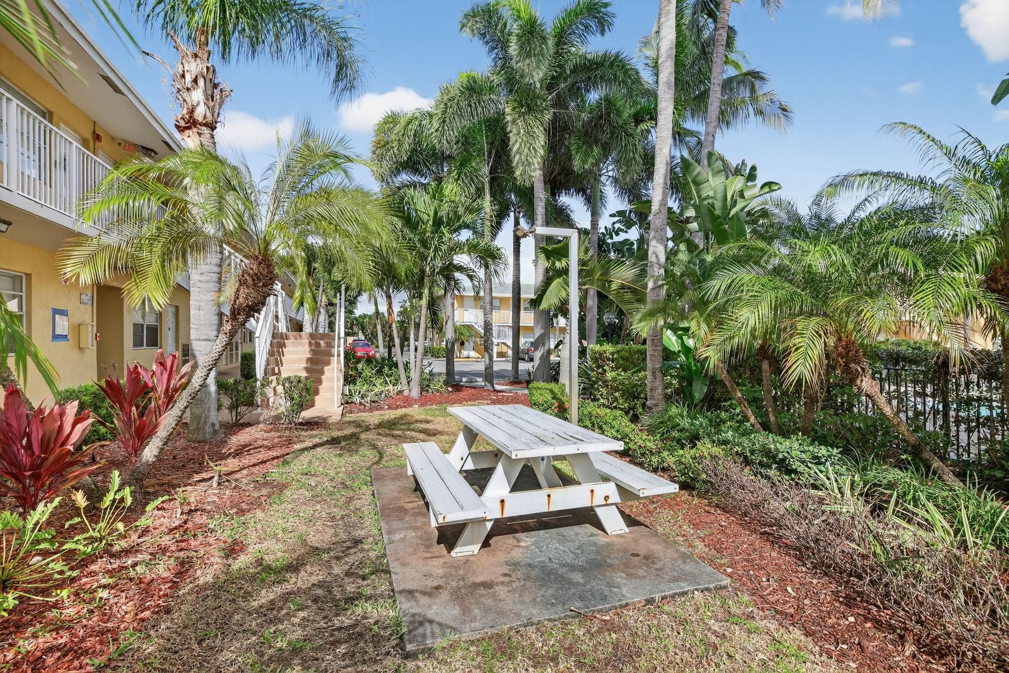4051 NE 13th Avenue 77, Oakland Park, FL 33334 — photo 40 of 47