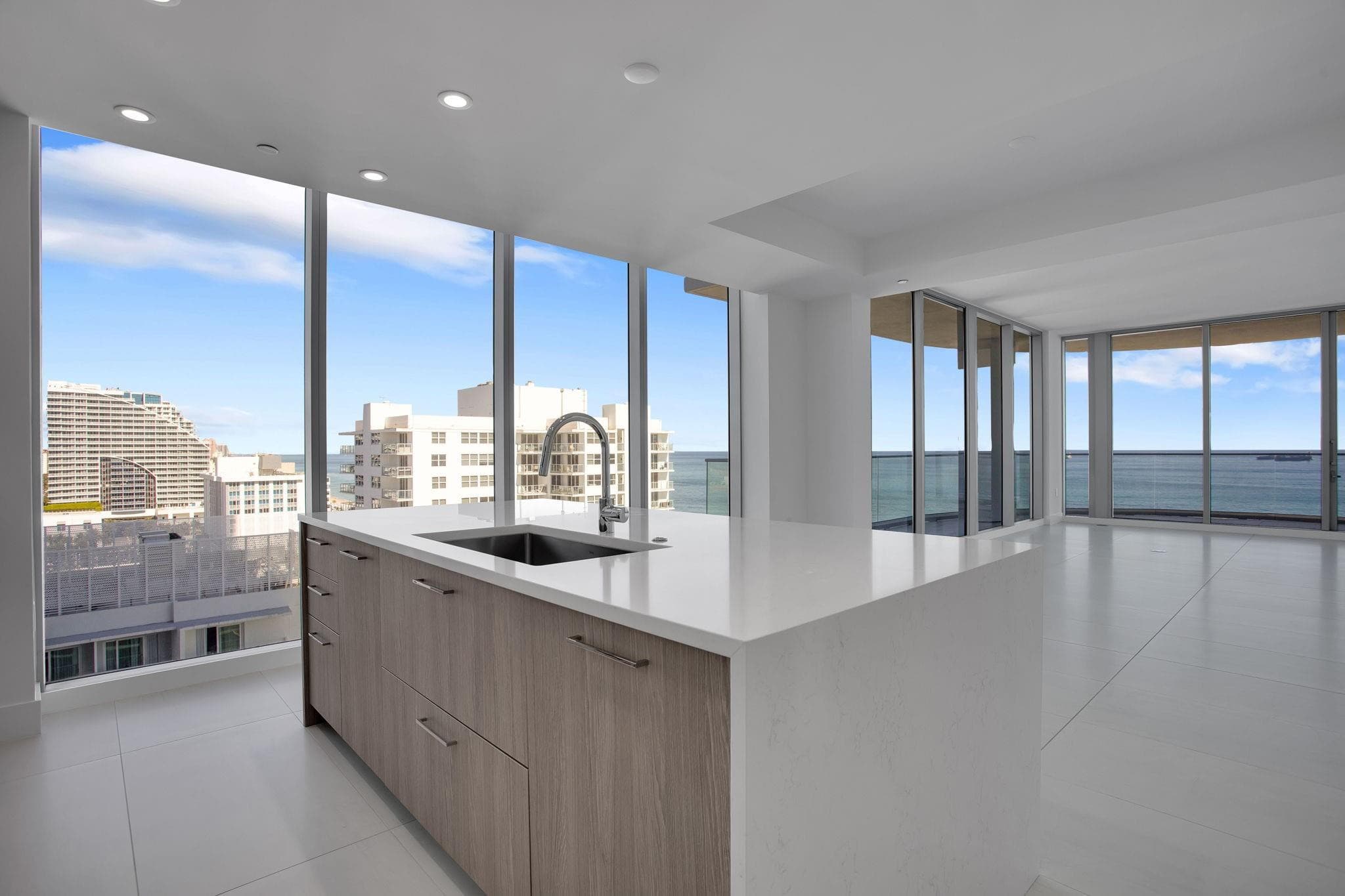 151 N Seabreeze Blv E-1204, Fort Lauderdale, FL 33304 — photo 17 of 75