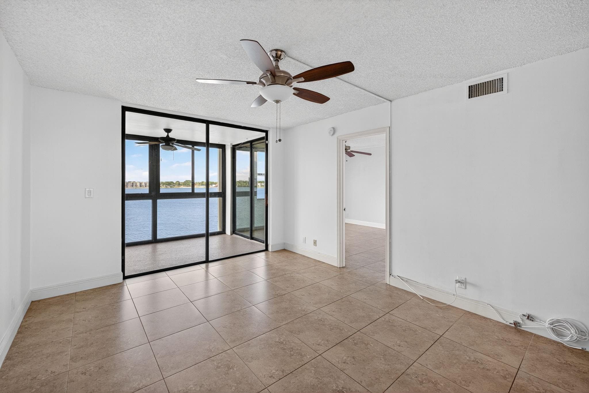 115 Lake Emerald Drive 403, Oakland Park, FL 33309 — photo 10 of 38