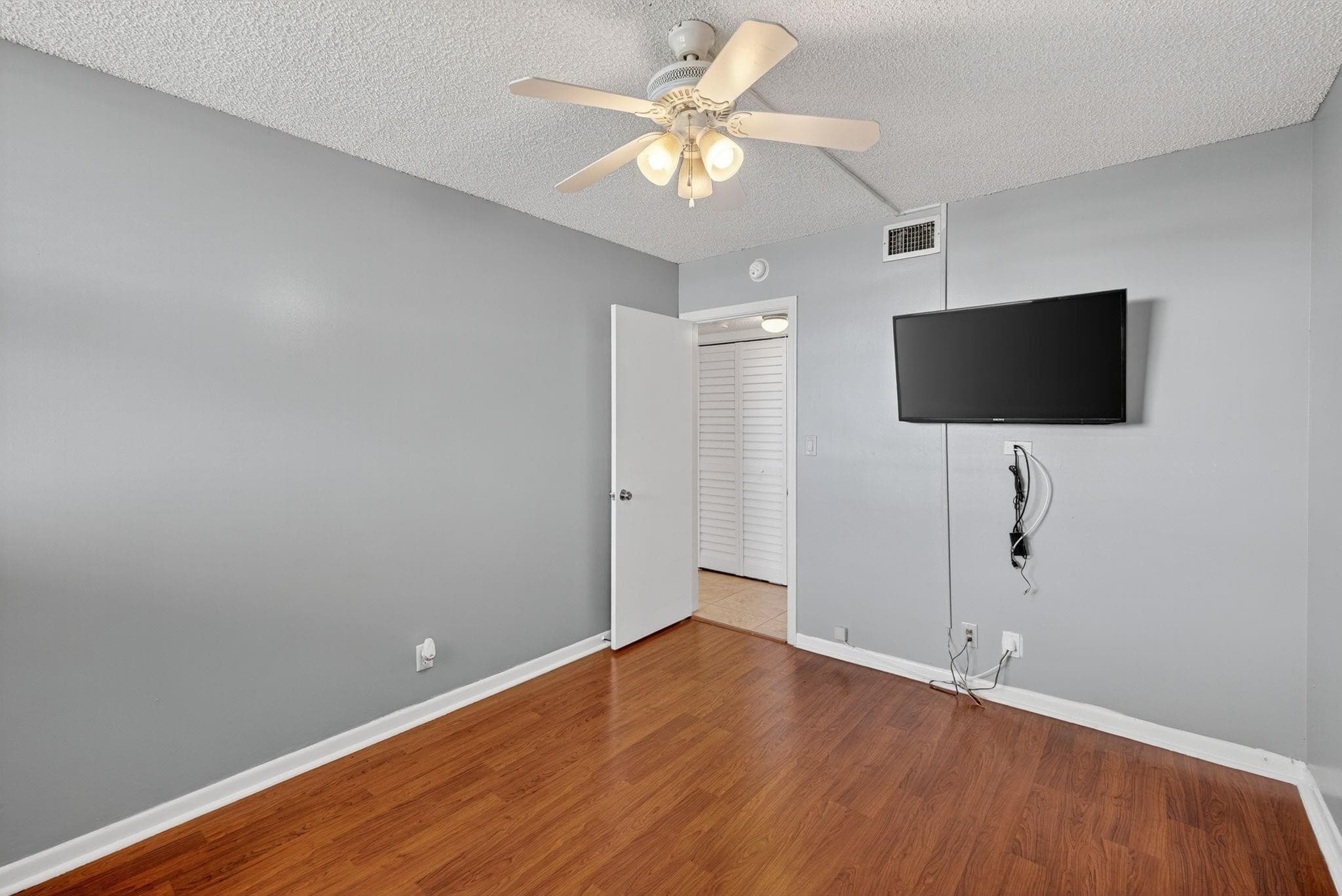 115 Lake Emerald Drive 403, Oakland Park, FL 33309 — photo 29 of 38