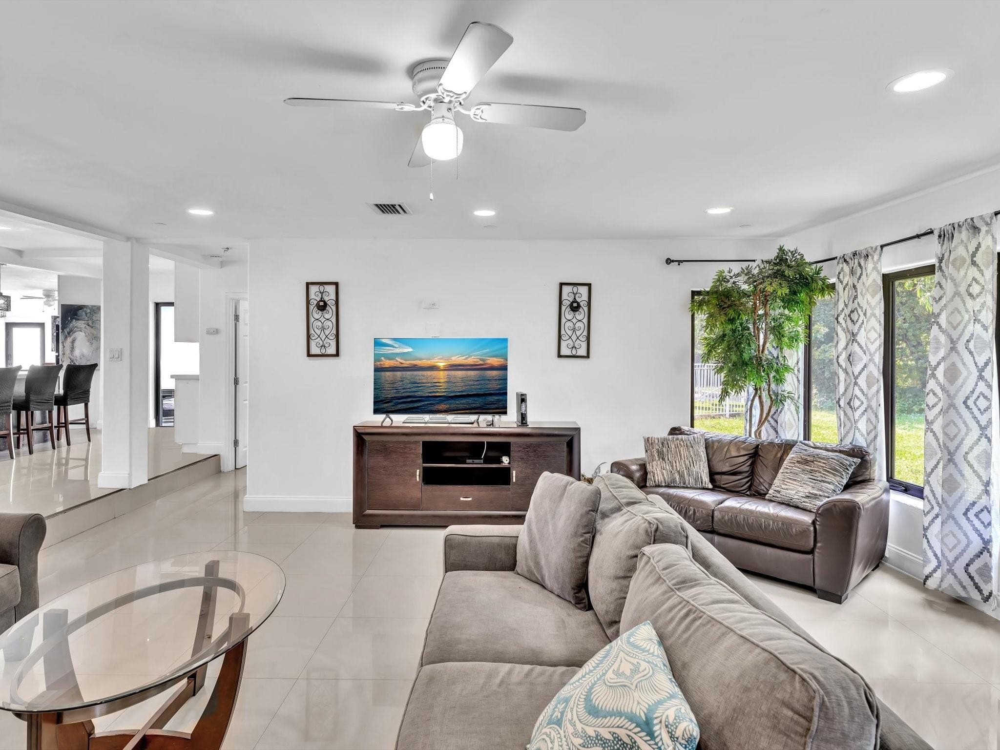 5901 W Broward Boulevard, Plantation, FL 33317 — photo 19 of 53