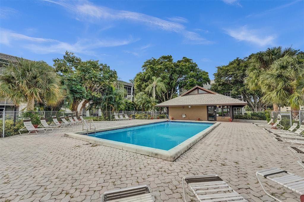 9440 Poinciana Place 101, Davie, FL 33324 — photo 29 of 30
