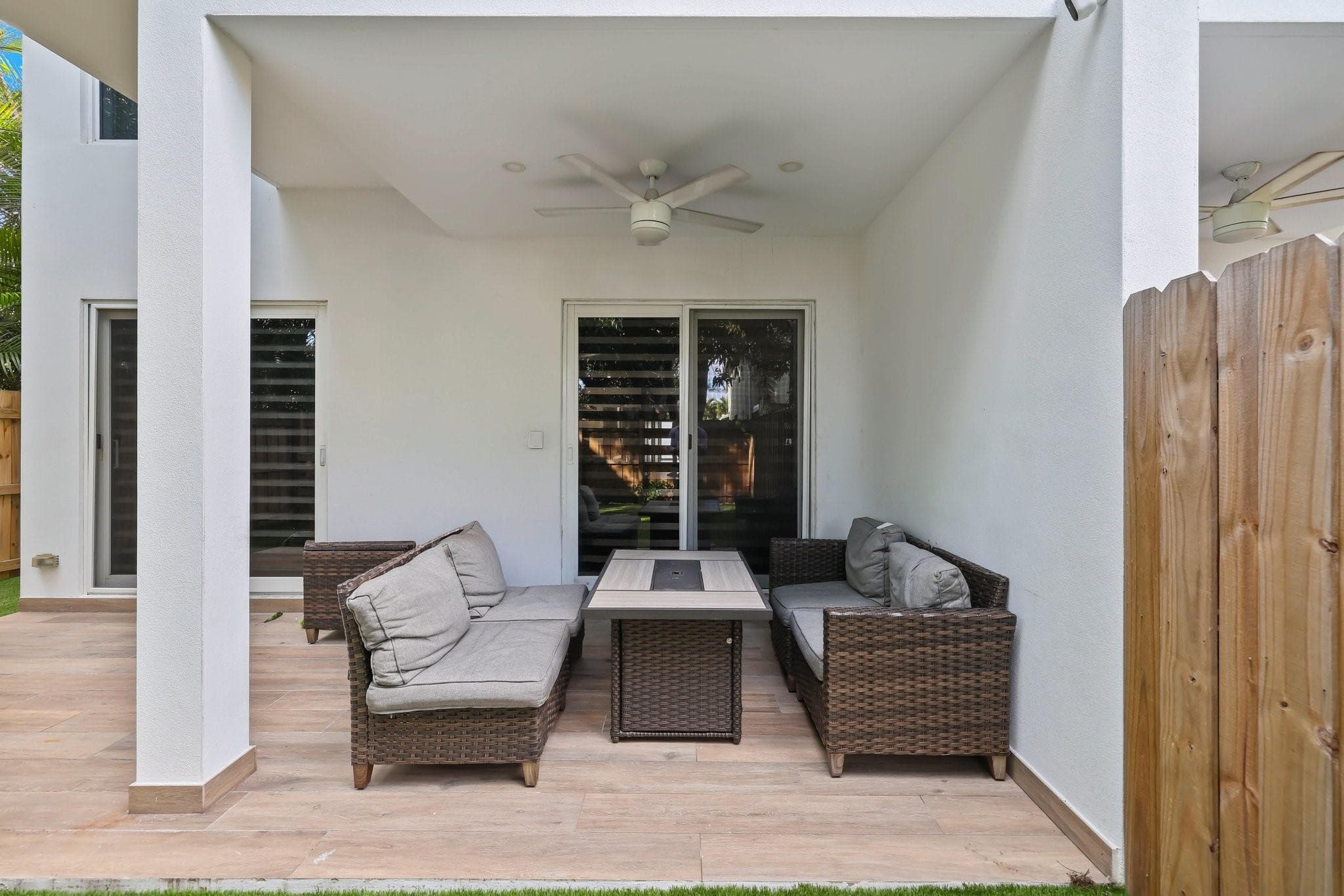 1124 NE 2nd Avenue 1124, Fort Lauderdale, FL 33304 — photo 32 of 35