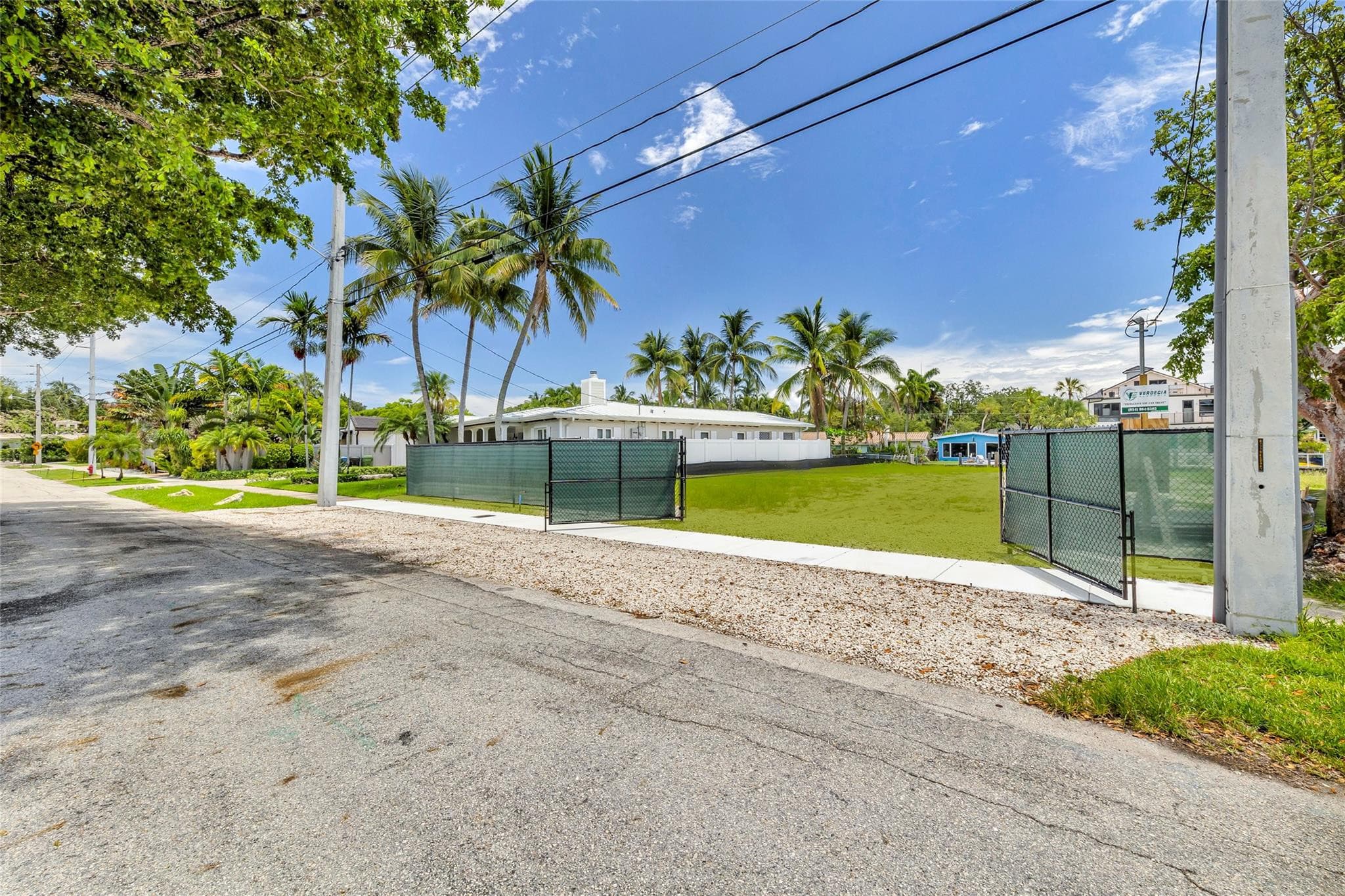 1104 S Rio Vista Boulevard, Fort Lauderdale, FL 33316 — photo 4 of 6