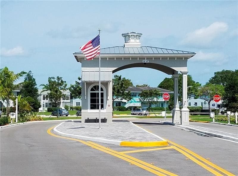 62 Farnham C 62, Deerfield Beach, FL 33442 — photo 37 of 39