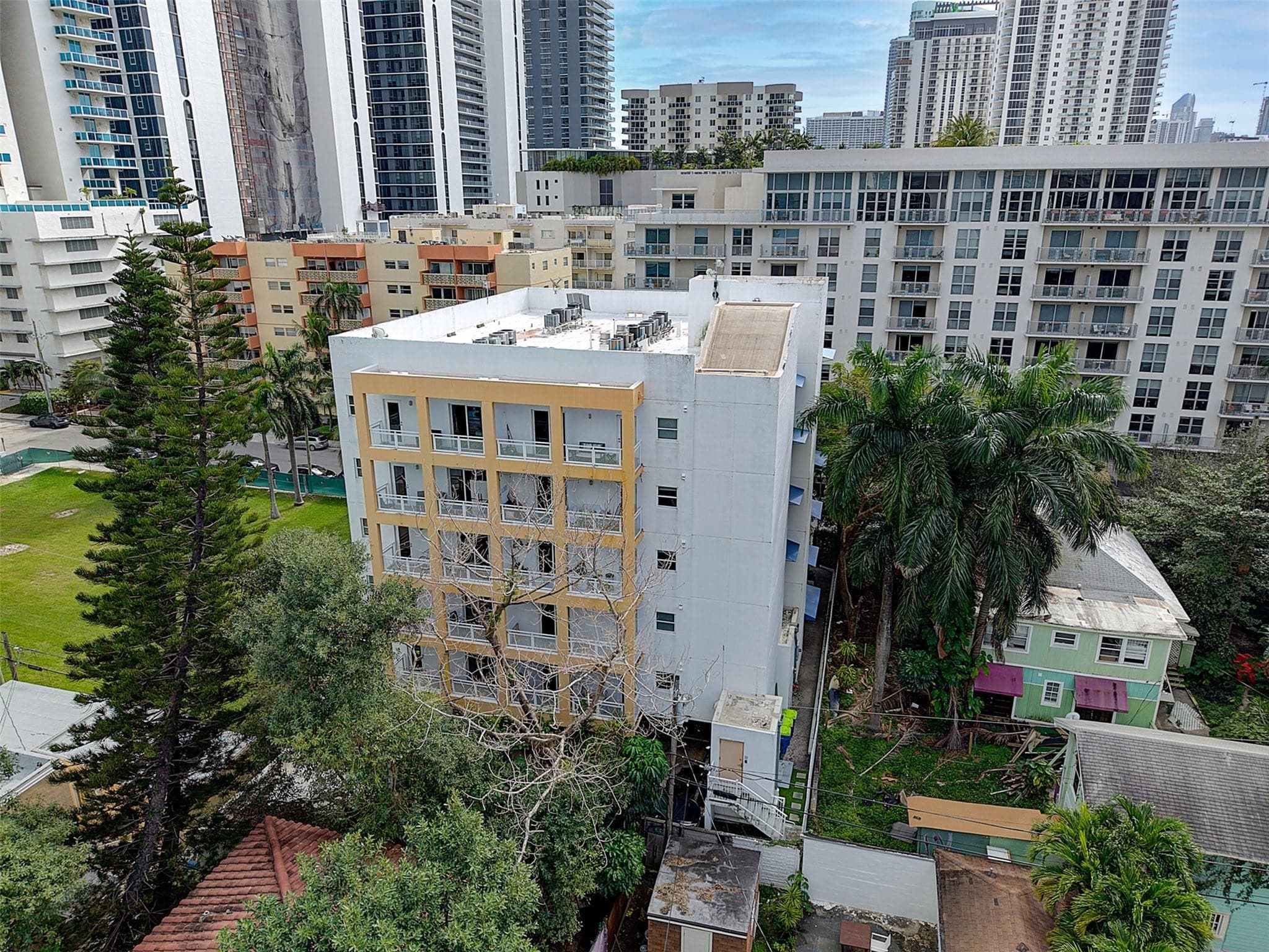 471 NE 25th Street 503, Miami, FL 33137 — photo 28 of 29