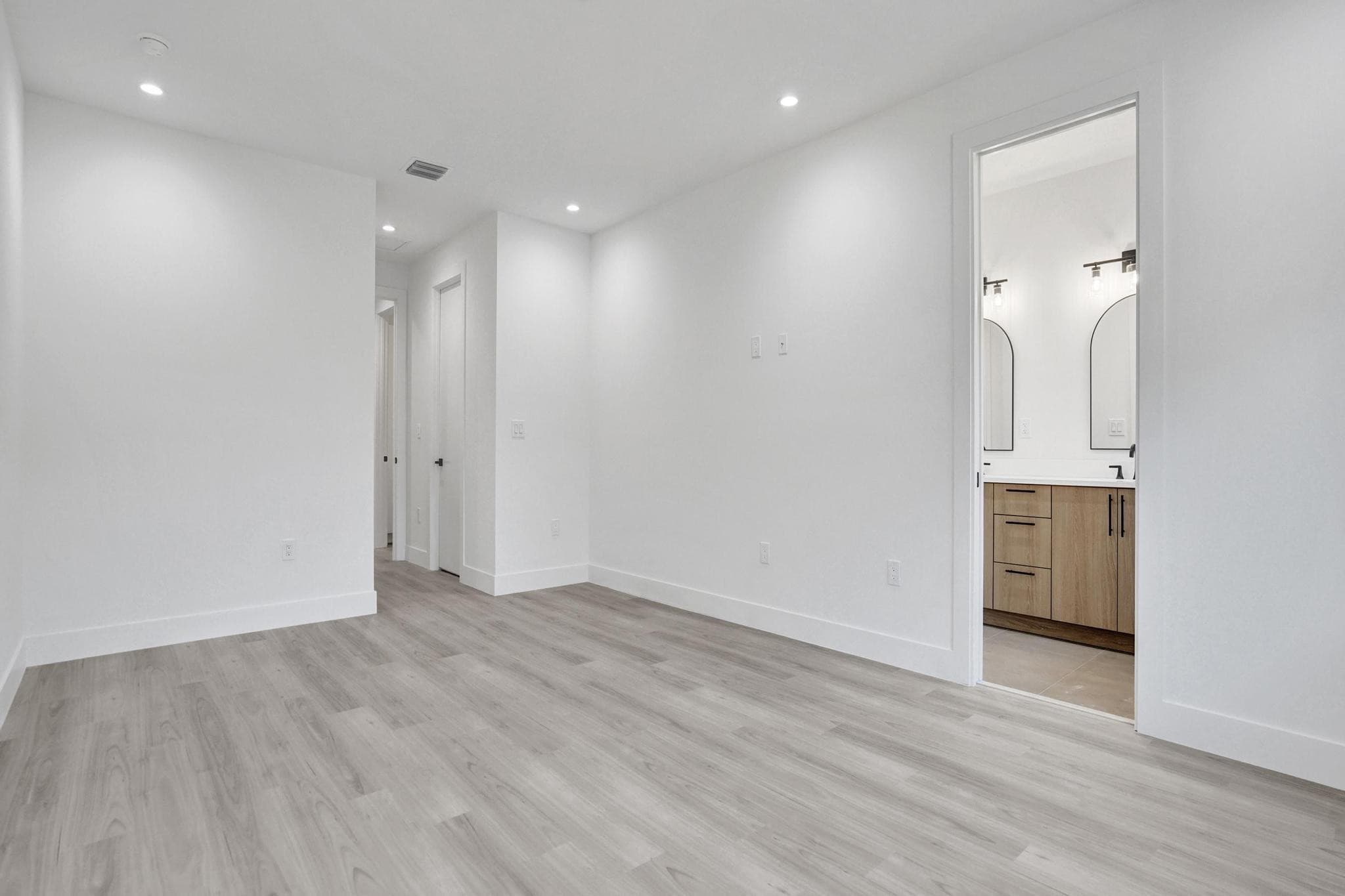 602 SW 7th Avenue, Fort Lauderdale, FL 33315 — photo 34 of 55