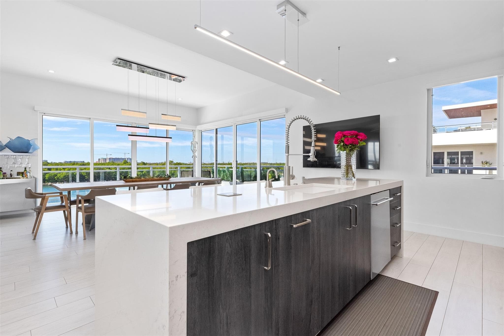 350 Desoto Street, Hollywood, FL 33019 — photo 28 of 62
