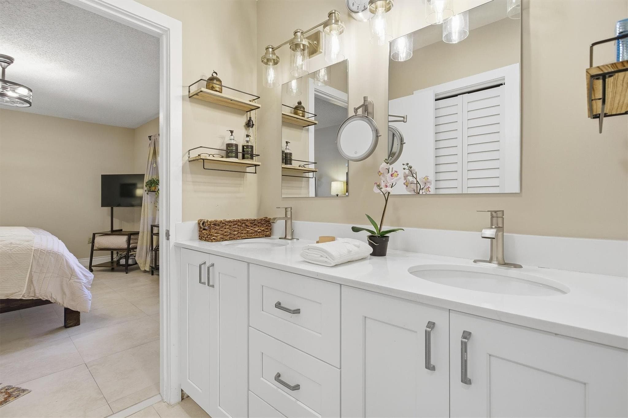 430 Sarto Avenue, Coral Gables, FL 33134 — photo 18 of 47