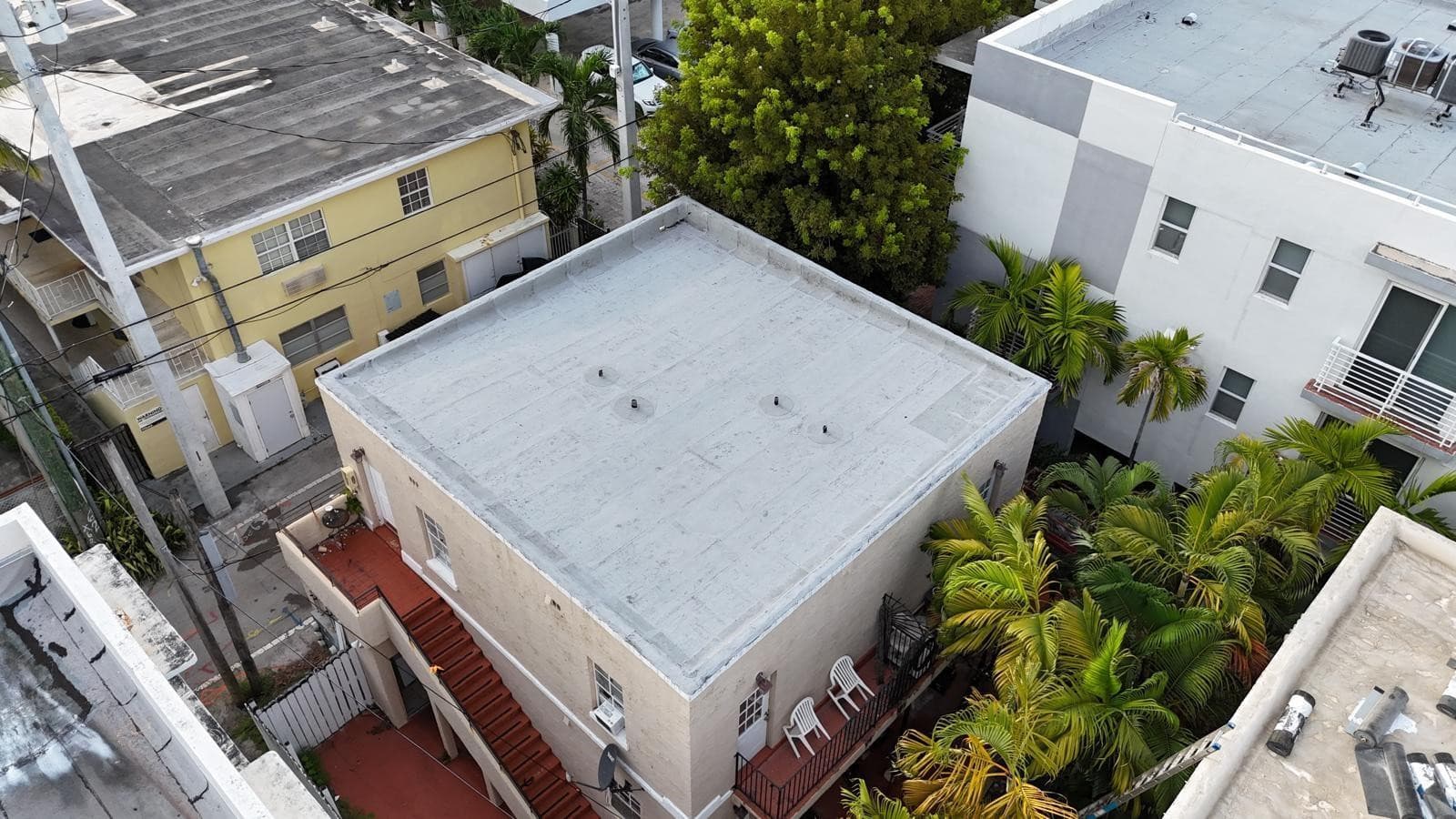 828 Pennsylvania Avenue, Miami Beach, FL 33139 — photo 4 of 10