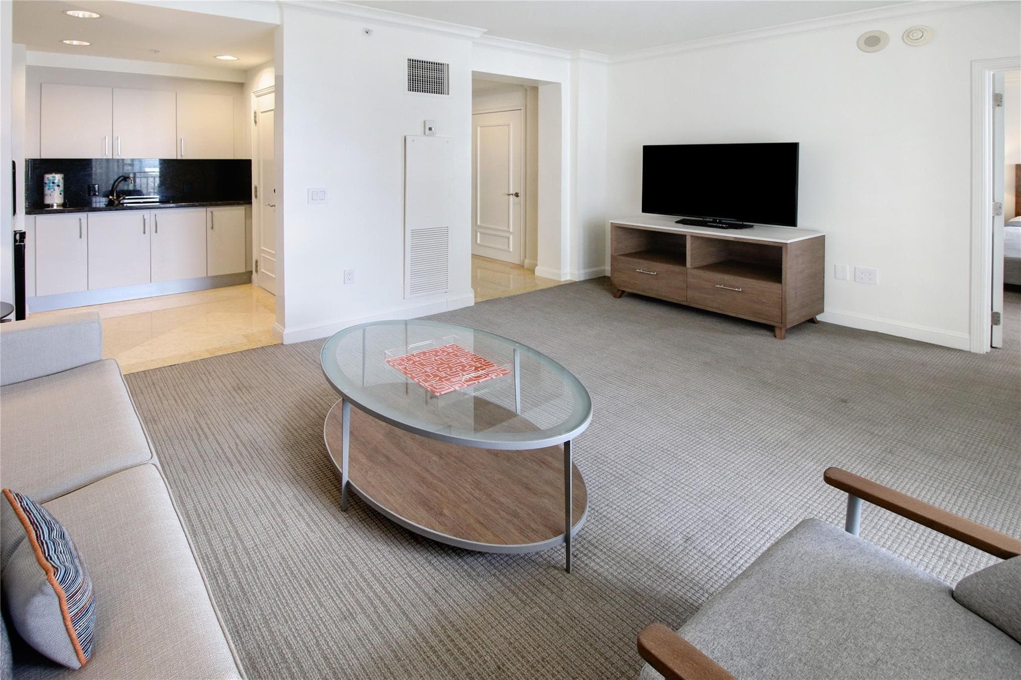 601 N Ft Lauderdale Bch Boulevard 1111, Fort Lauderdale, FL 33304 — photo 3 of 21