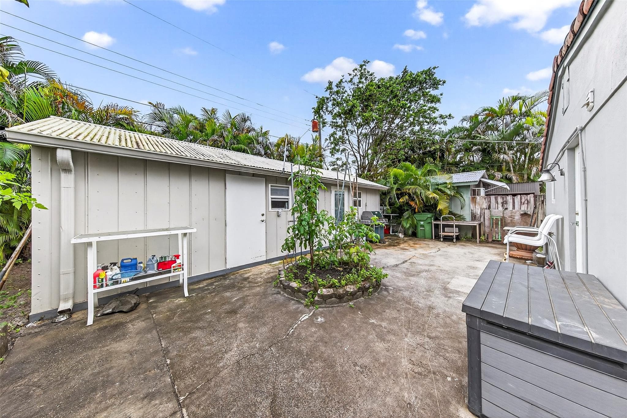 918 NE 4th Street, Hallandale Beach, FL 33009 — photo 38 of 46