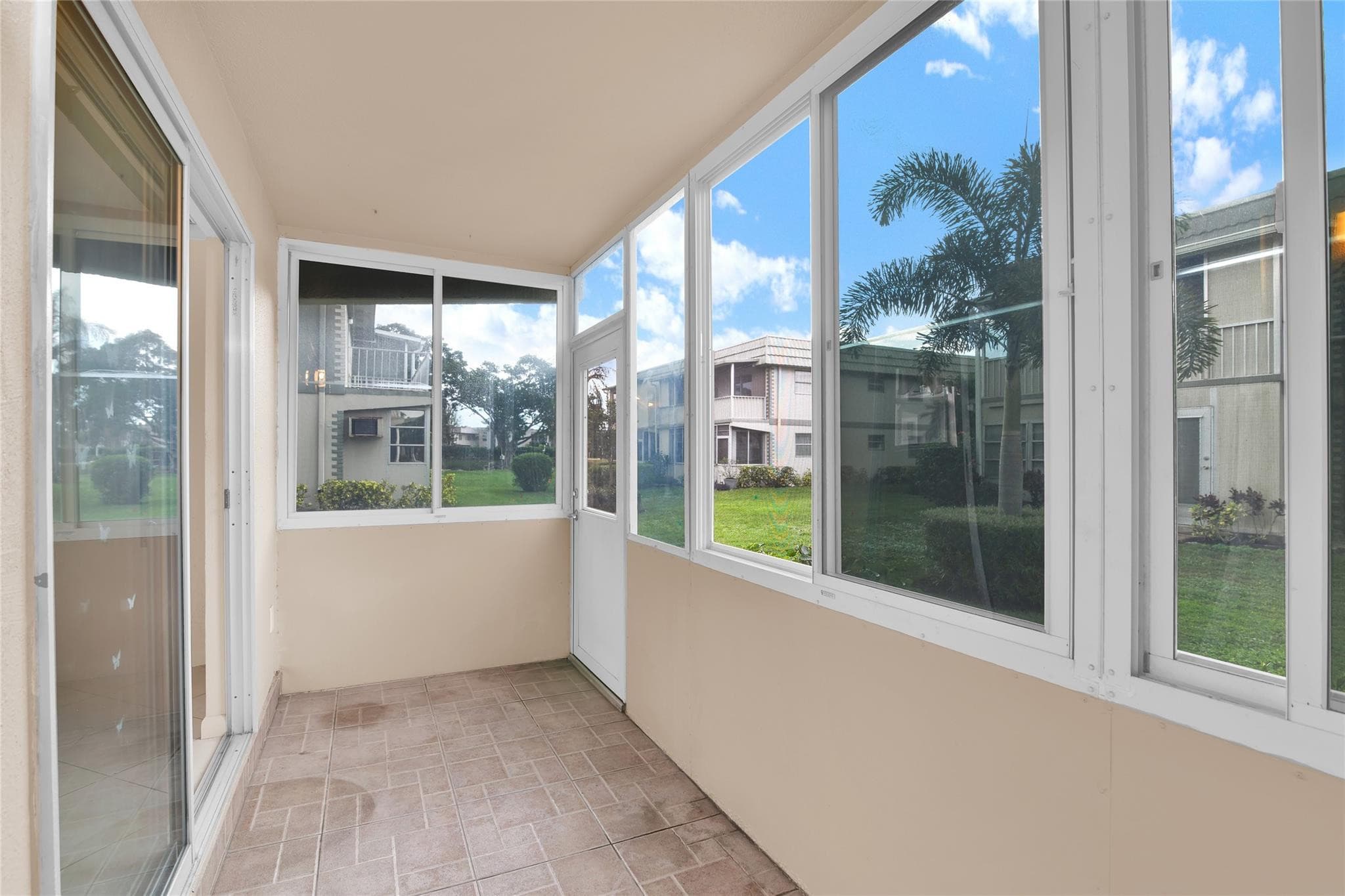 736 Flanders P 736, Delray Beach, FL 33484 — photo 23 of 41