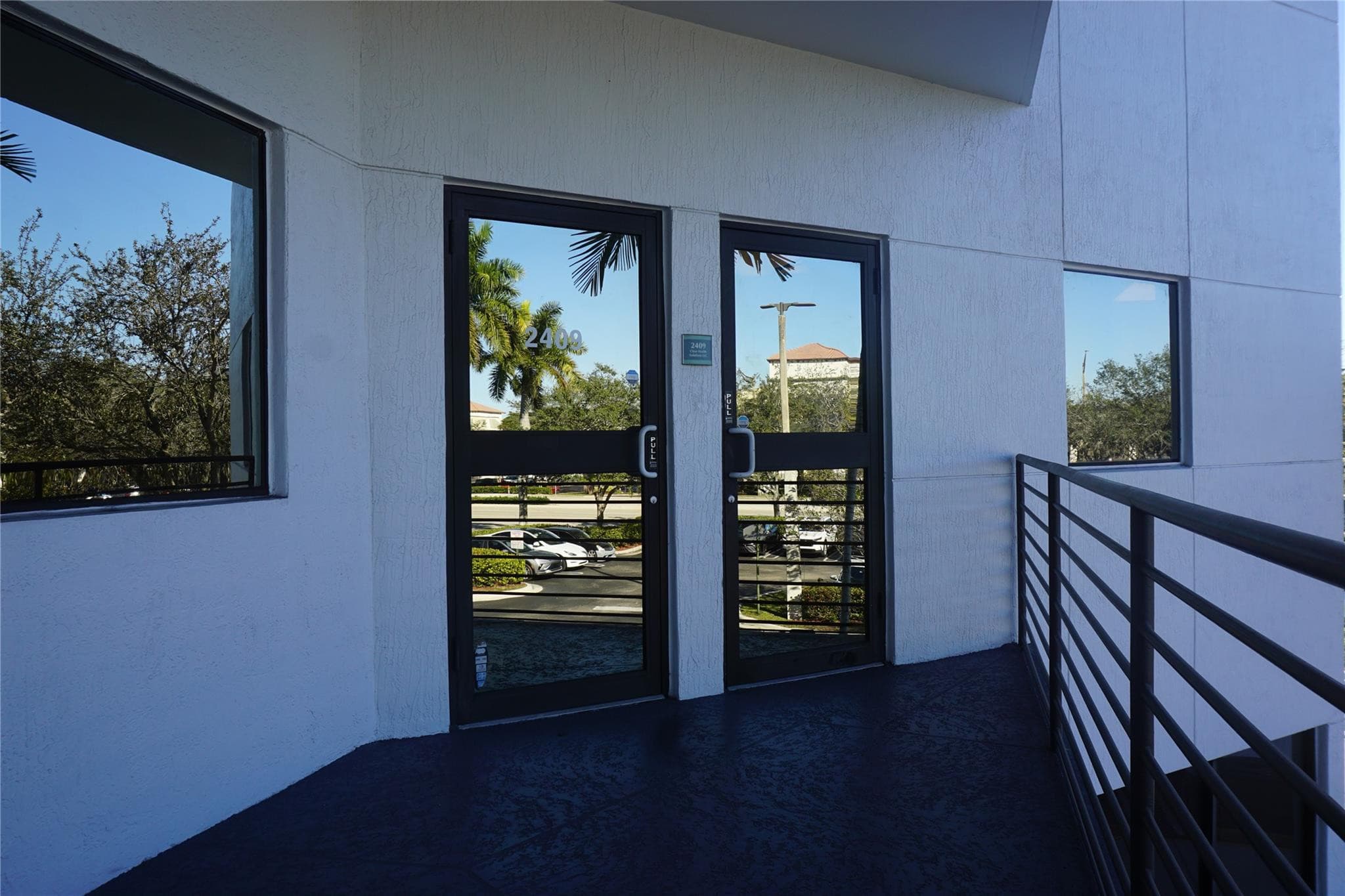 2425 N University Drive 2409, Coral Springs, FL 33065 — photo 2 of 10