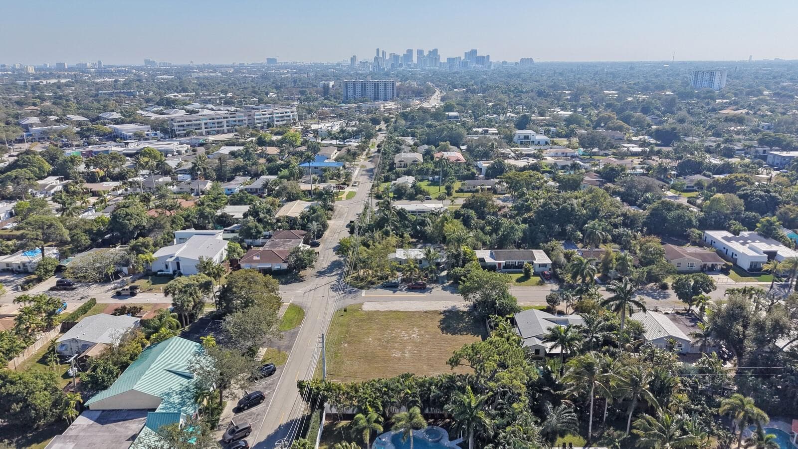 435 NE 25th Street, Wilton Manors, FL 33305 — photo 10 of 17