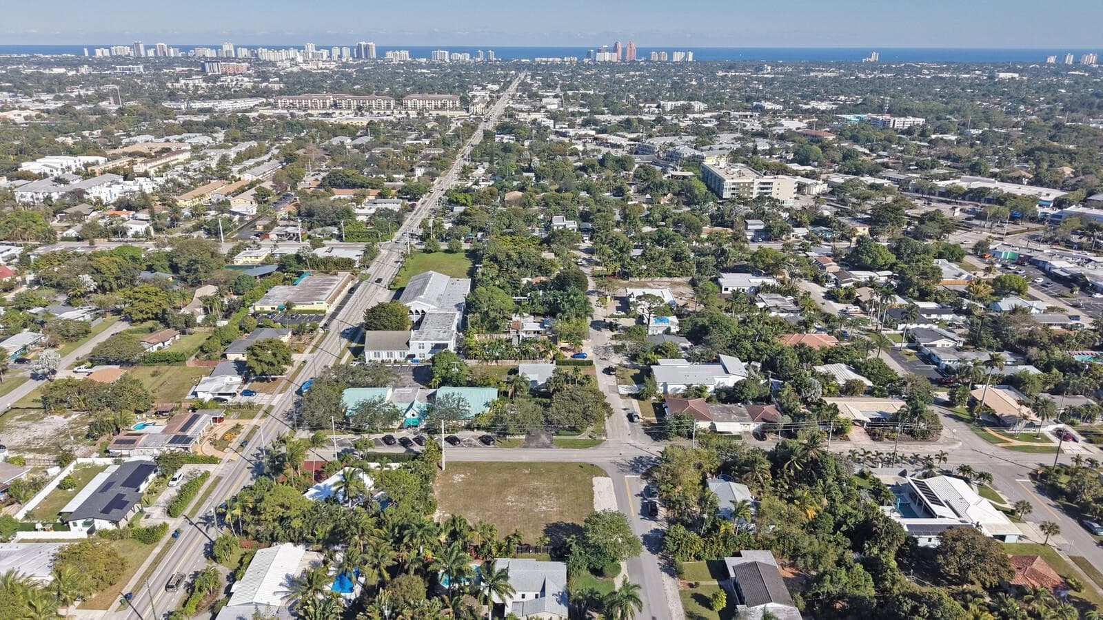 435 NE 25th Street, Wilton Manors, FL 33305 — photo 14 of 17
