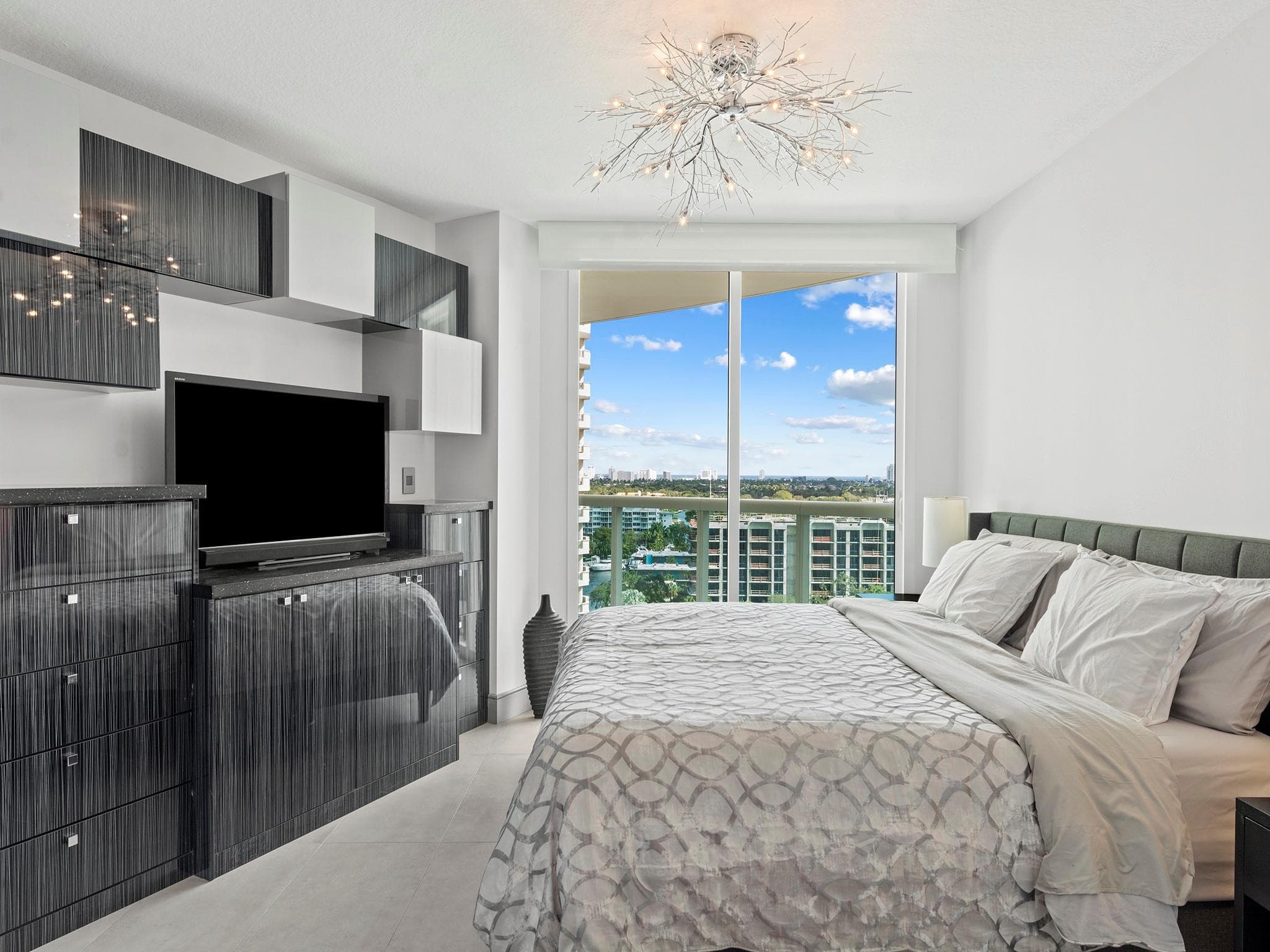 347 N New River Drive 1401, Fort Lauderdale, FL 33301 — photo 39 of 78