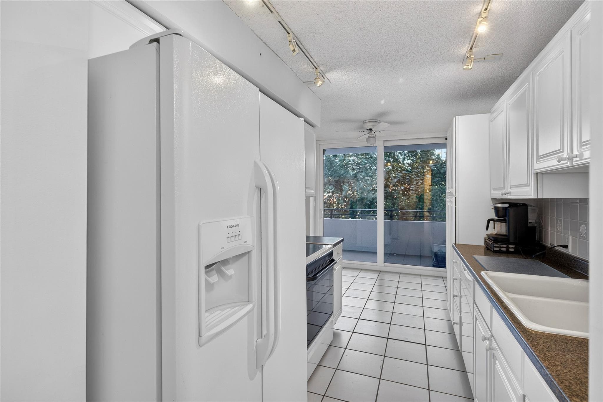 1500 N Ocean Boulevard 203, Pompano Beach, FL 33062 — photo 10 of 44