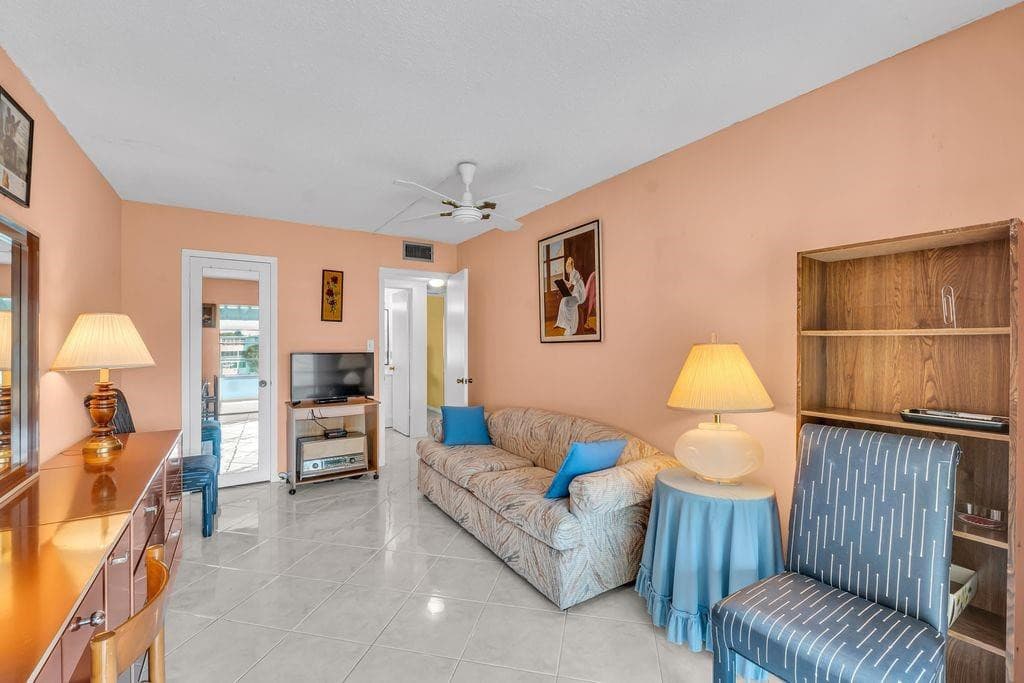 4037 Swansea B 4037, Deerfield Beach, FL 33442 — photo 12 of 36