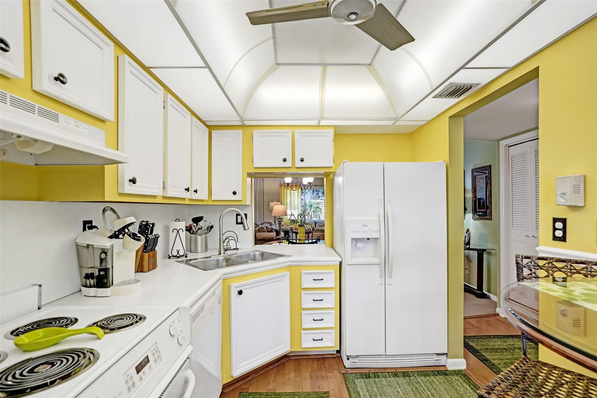 860 SE 6th Avenue 410, Deerfield Beach, FL 33441 — photo 9 of 67