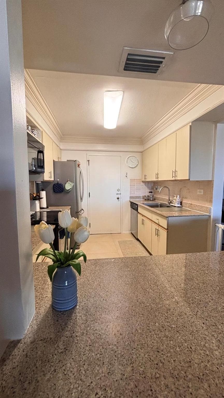 800 NE 195th Street 605, Miami, FL 33179 — photo 24 of 44
