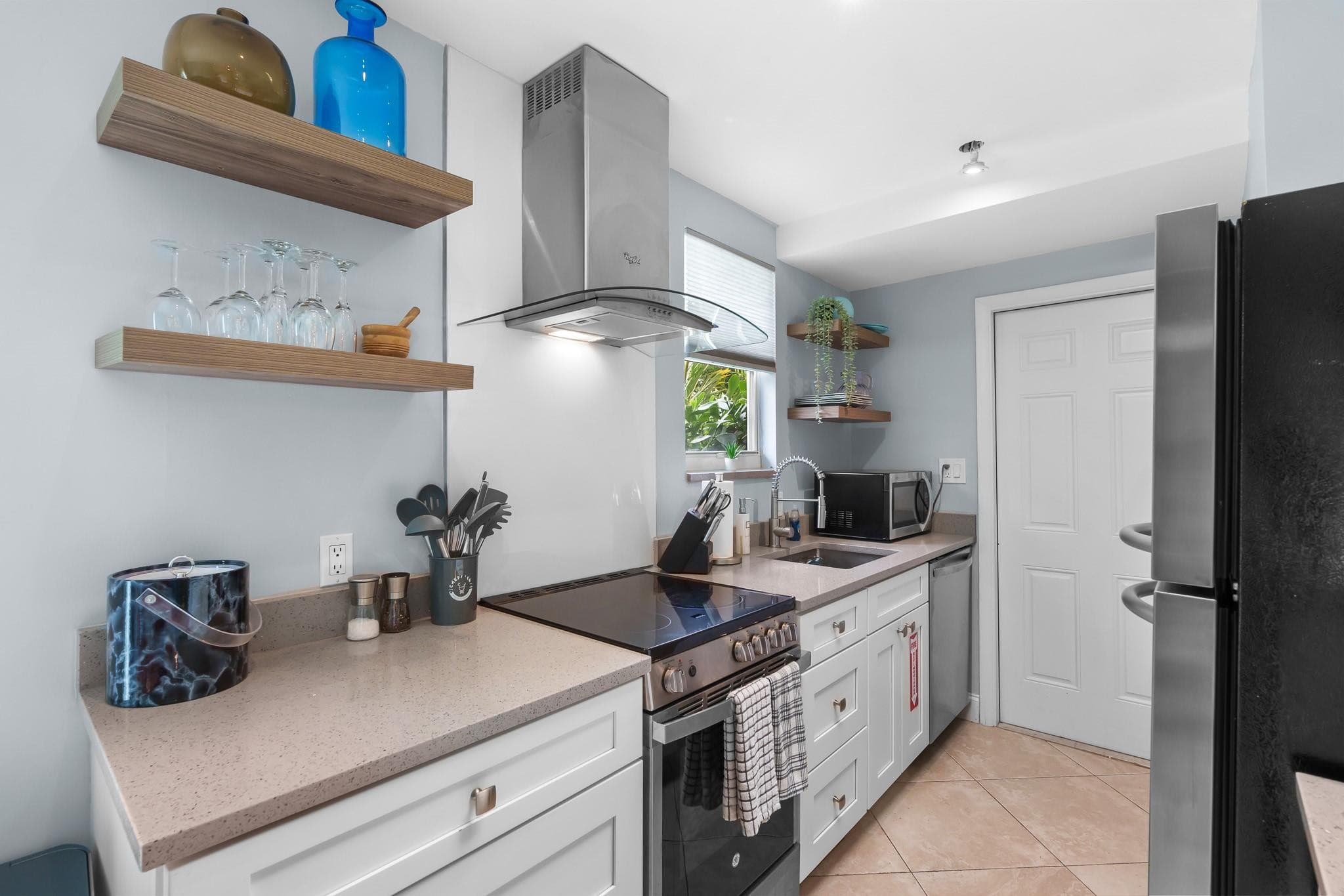 1110 NW 7th Avenue, Fort Lauderdale, FL 33311 — photo 12 of 50