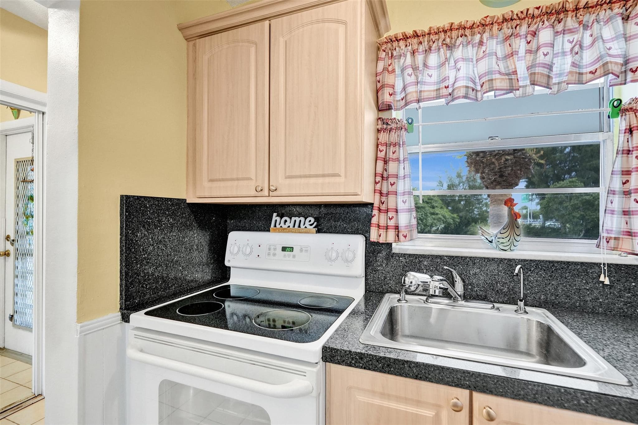 2475 W Golf Boulevard 244, Pompano Beach, FL 33064 — photo 6 of 31