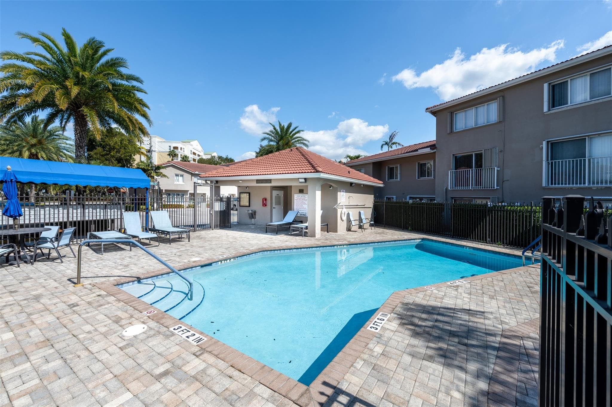 245 Riviera Circle 245, Weston, FL 33326 — photo 37 of 40