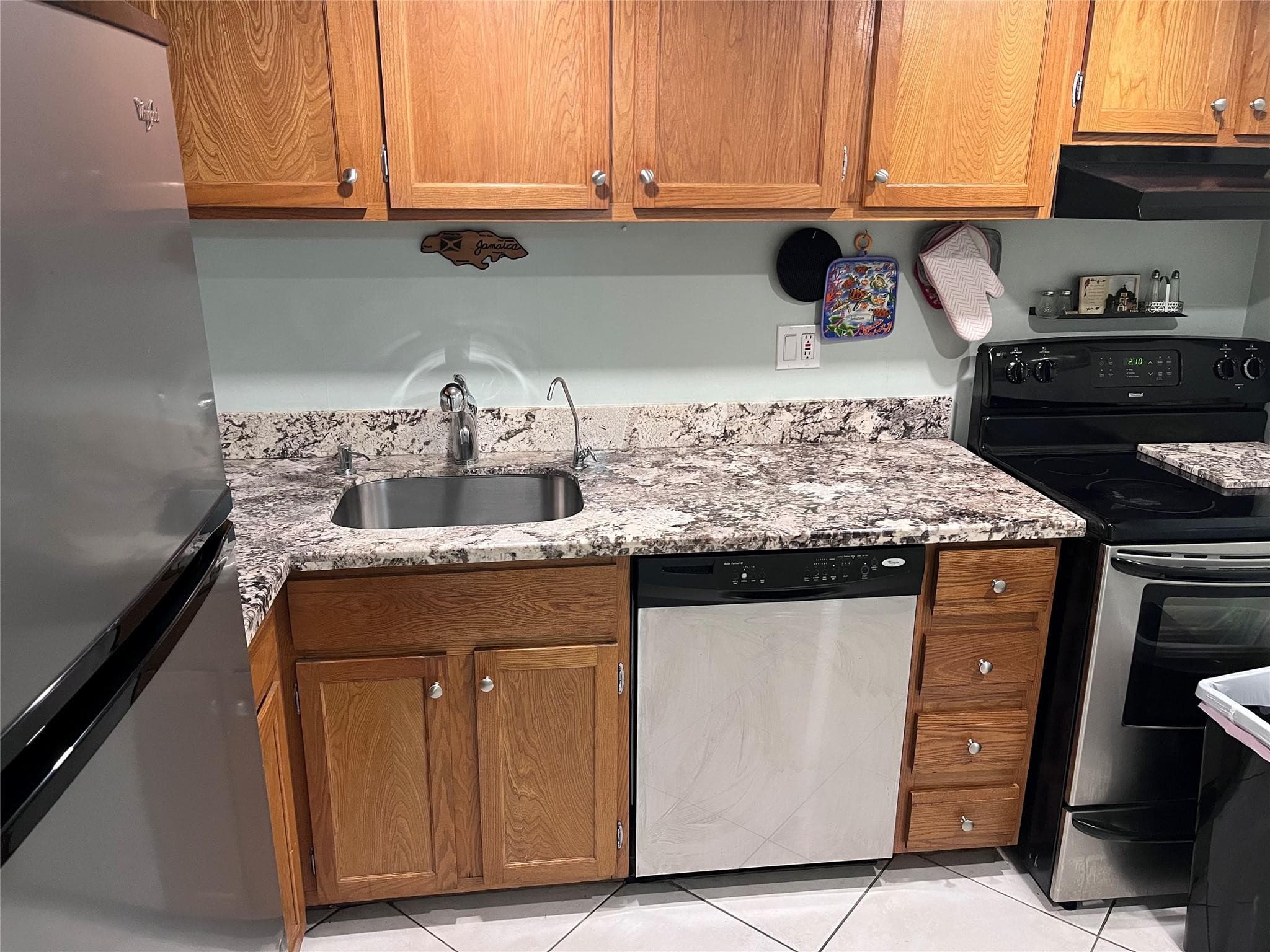 3670 N Inverrary Drive 1F, Lauderhill, FL 33319 — photo 5 of 30