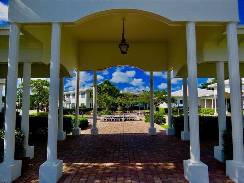 2191 NE 68th Street 427, Fort Lauderdale, FL 33308 — photo 10 of 17