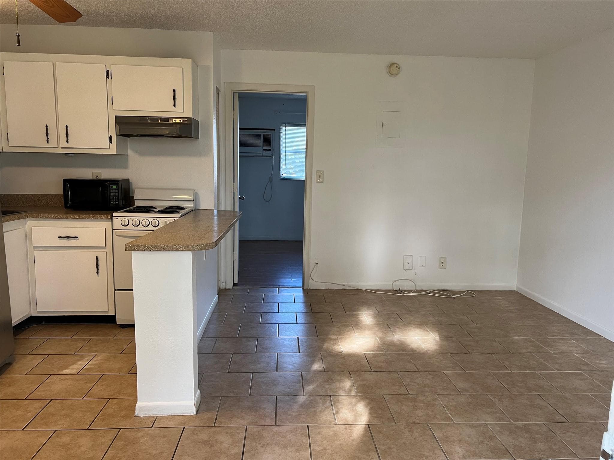 5168 NE 6th Avenue 429, Fort Lauderdale, FL 33334 — photo 10 of 20