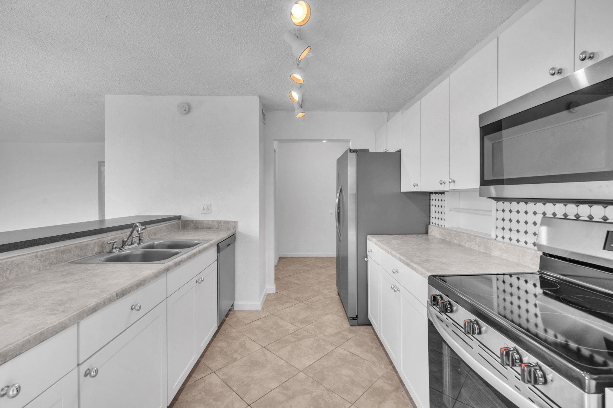 3100 N Pine Island Road 306, Sunrise, FL 33351 — photo 5 of 28