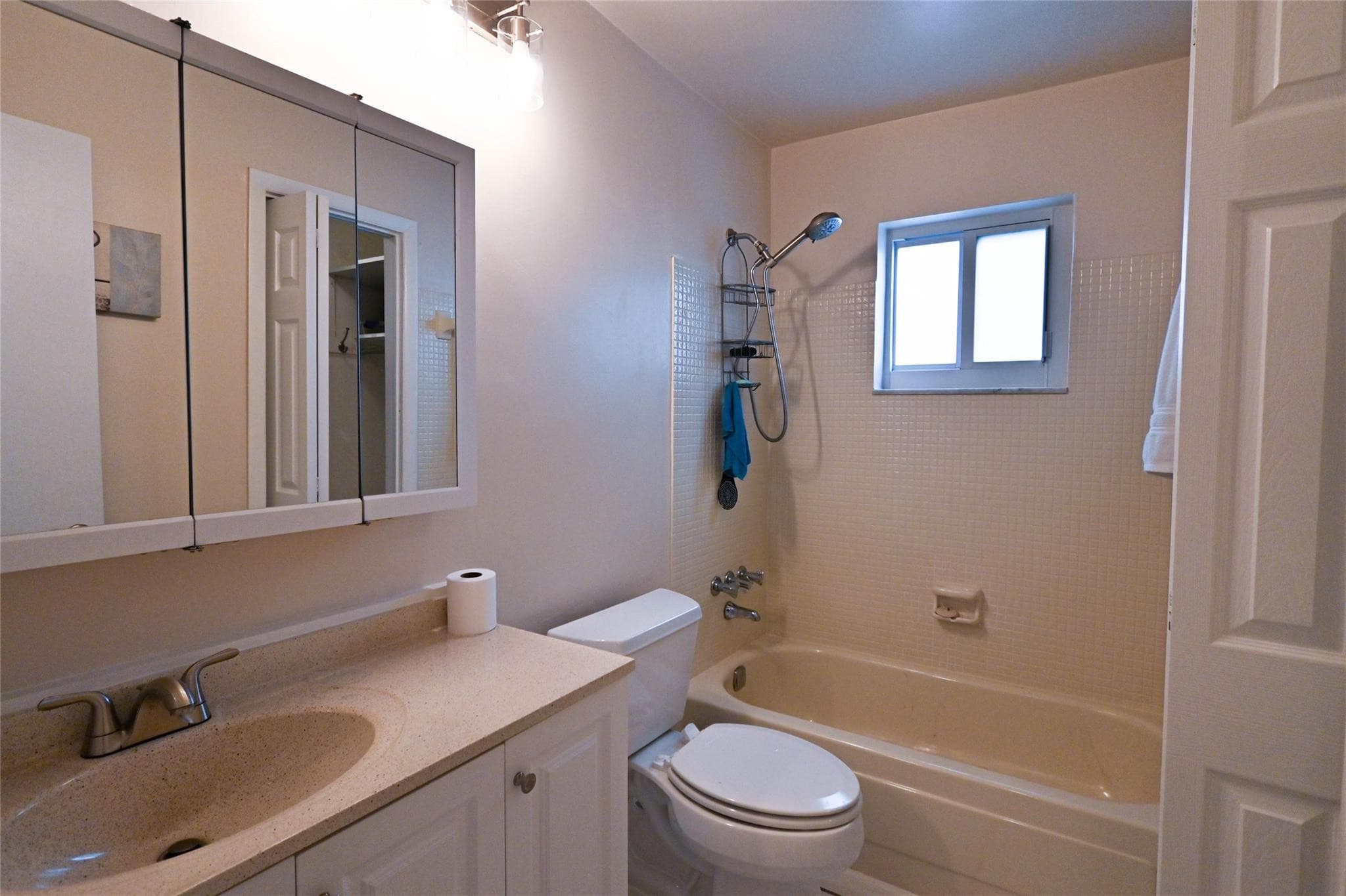 2741 W Golf Boulevard, Pompano Beach, FL 33064 — photo 8 of 15