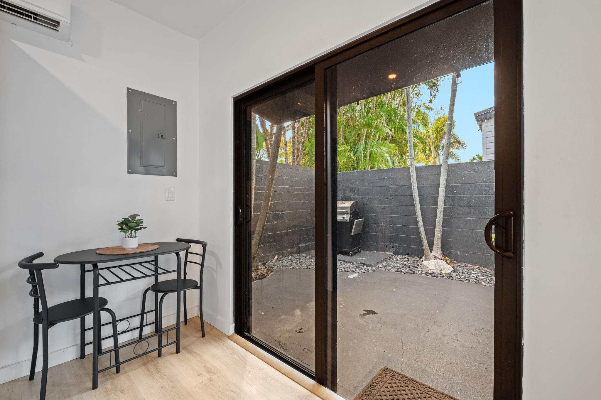 648 NE 16th Terrace, Fort Lauderdale, FL 33304 — photo 24 of 33