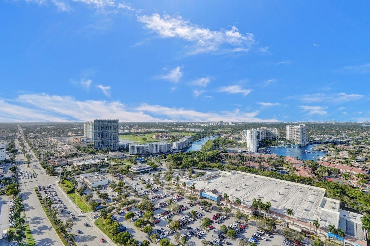 2600 E Hallandale Beach Boulevard T3210, Hallandale Beach, FL 33009 — photo 32 of 36