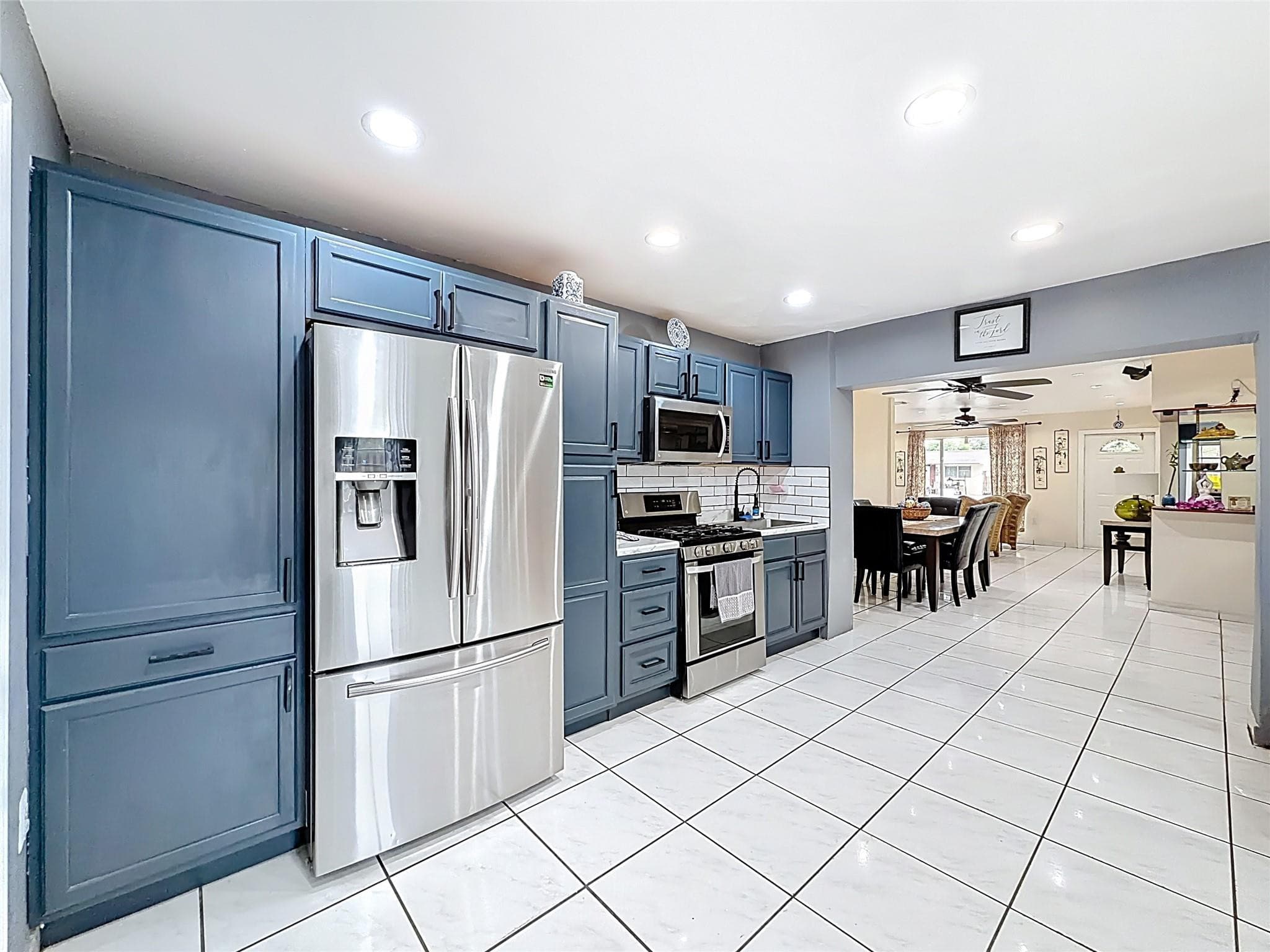 7141 Custer Street, Hollywood, FL 33024 — photo 11 of 84