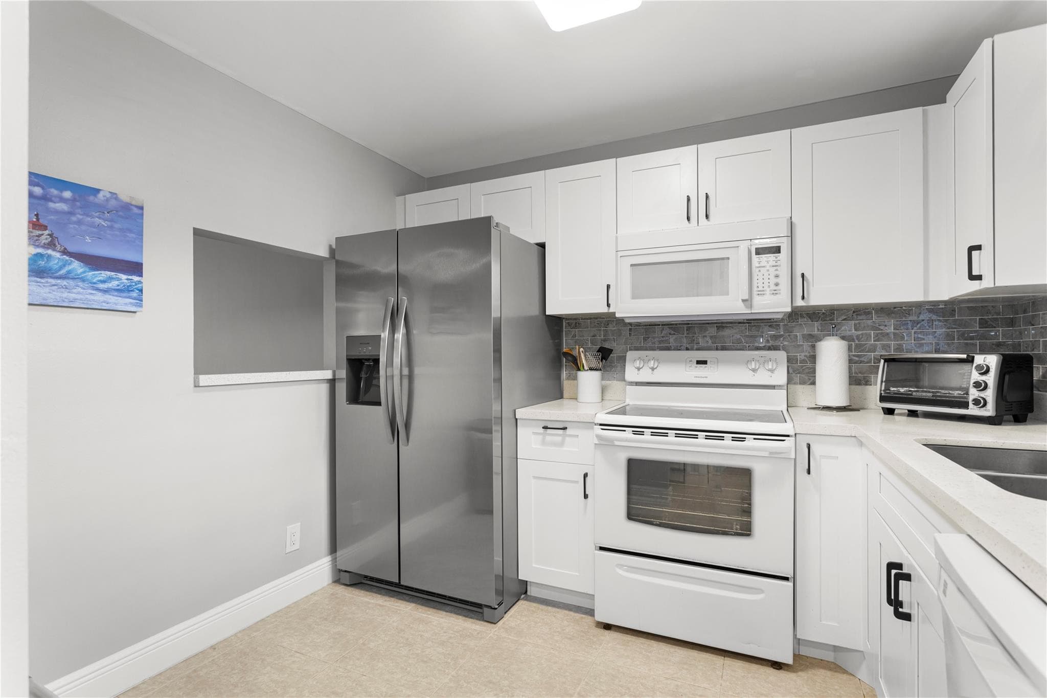 9700 Sunrise Lakes Boulevard 101, Sunrise, FL 33322 — photo 1 of 19