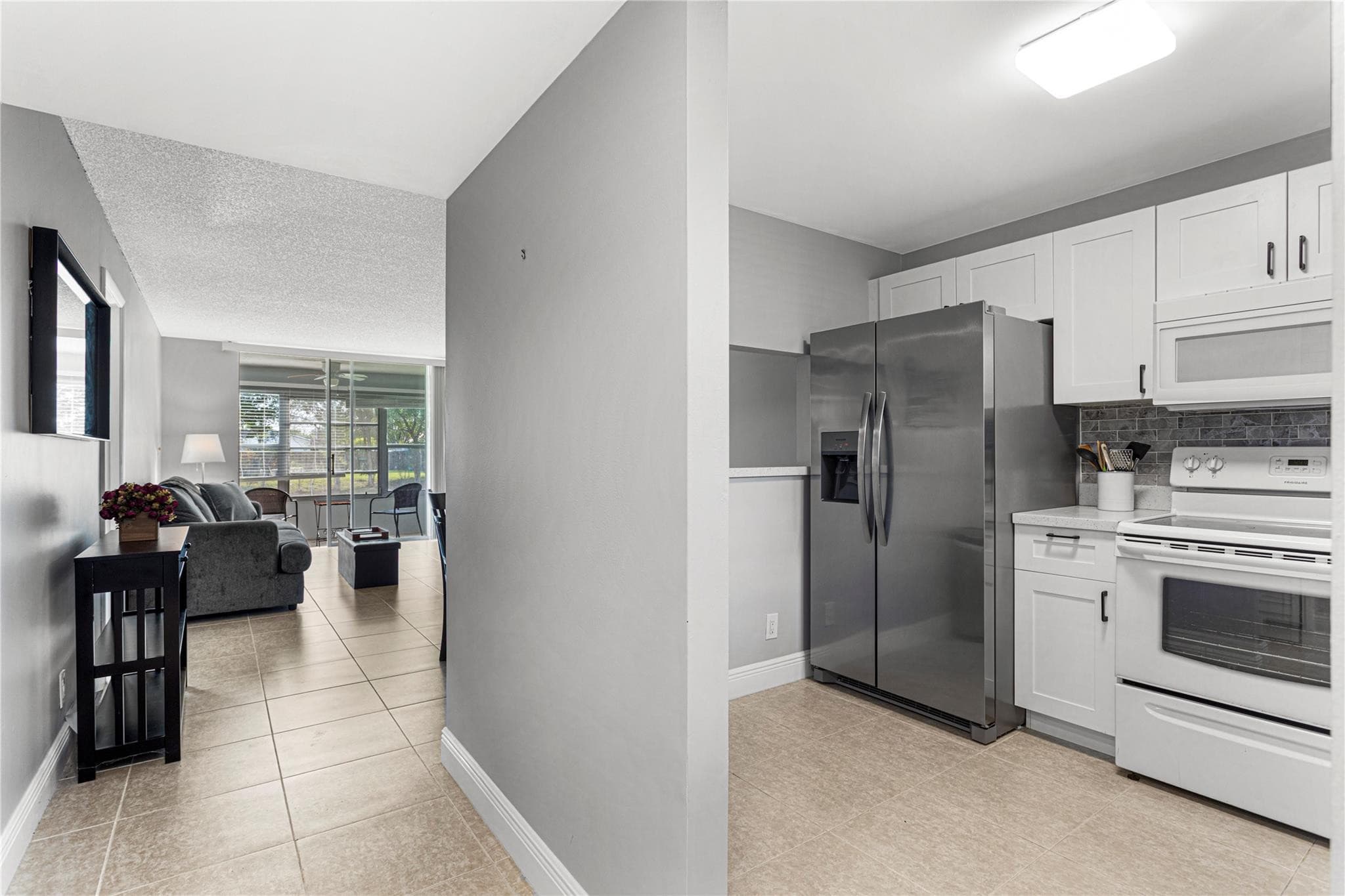 9700 Sunrise Lakes Boulevard 101, Sunrise, FL 33322 — photo 3 of 19