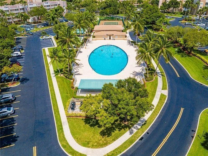 Condominium in Tamarac — photo 44 of 73