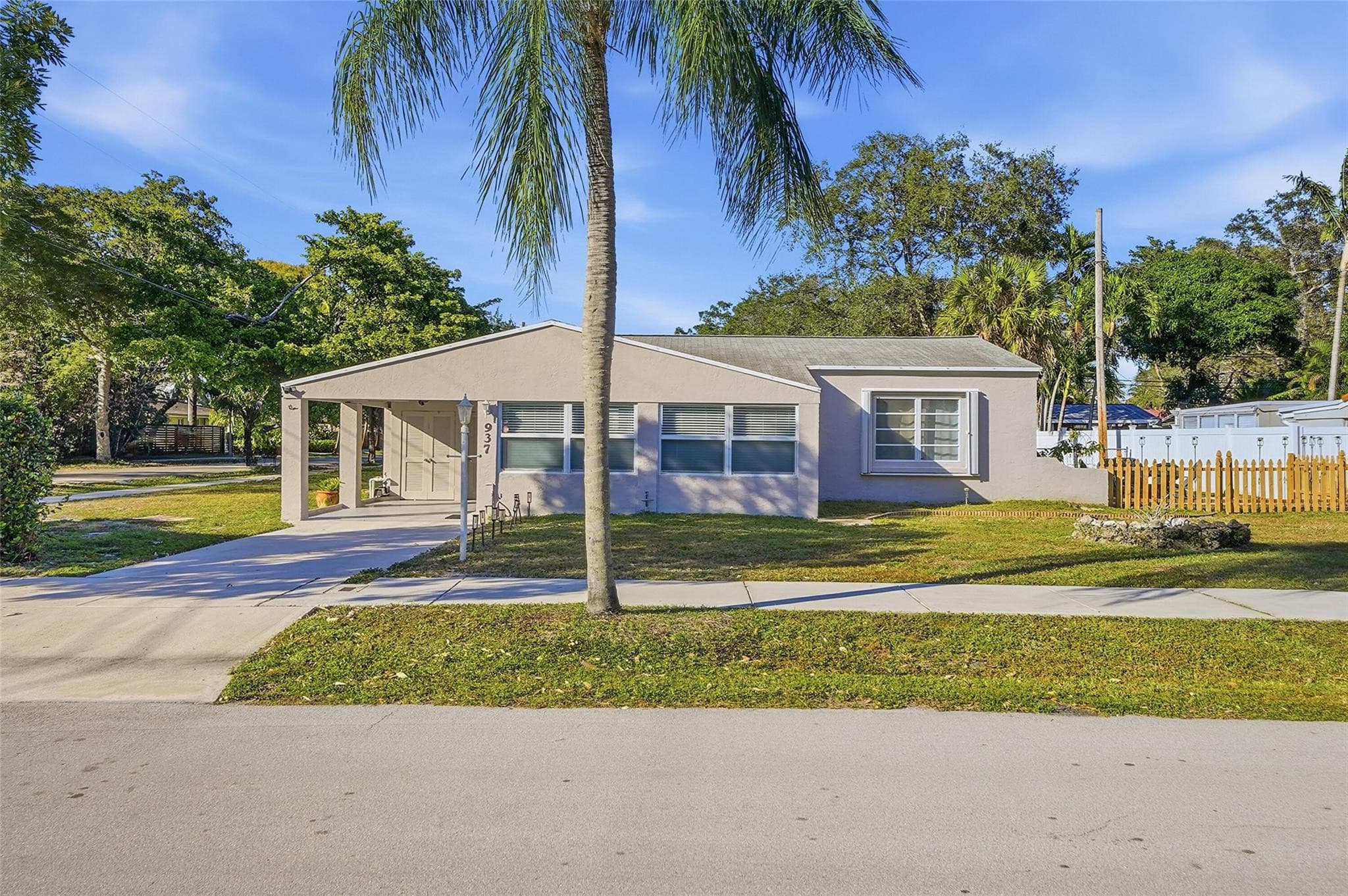 937 SW 18th Street, Fort Lauderdale, FL 33315 — photo 11 of 35