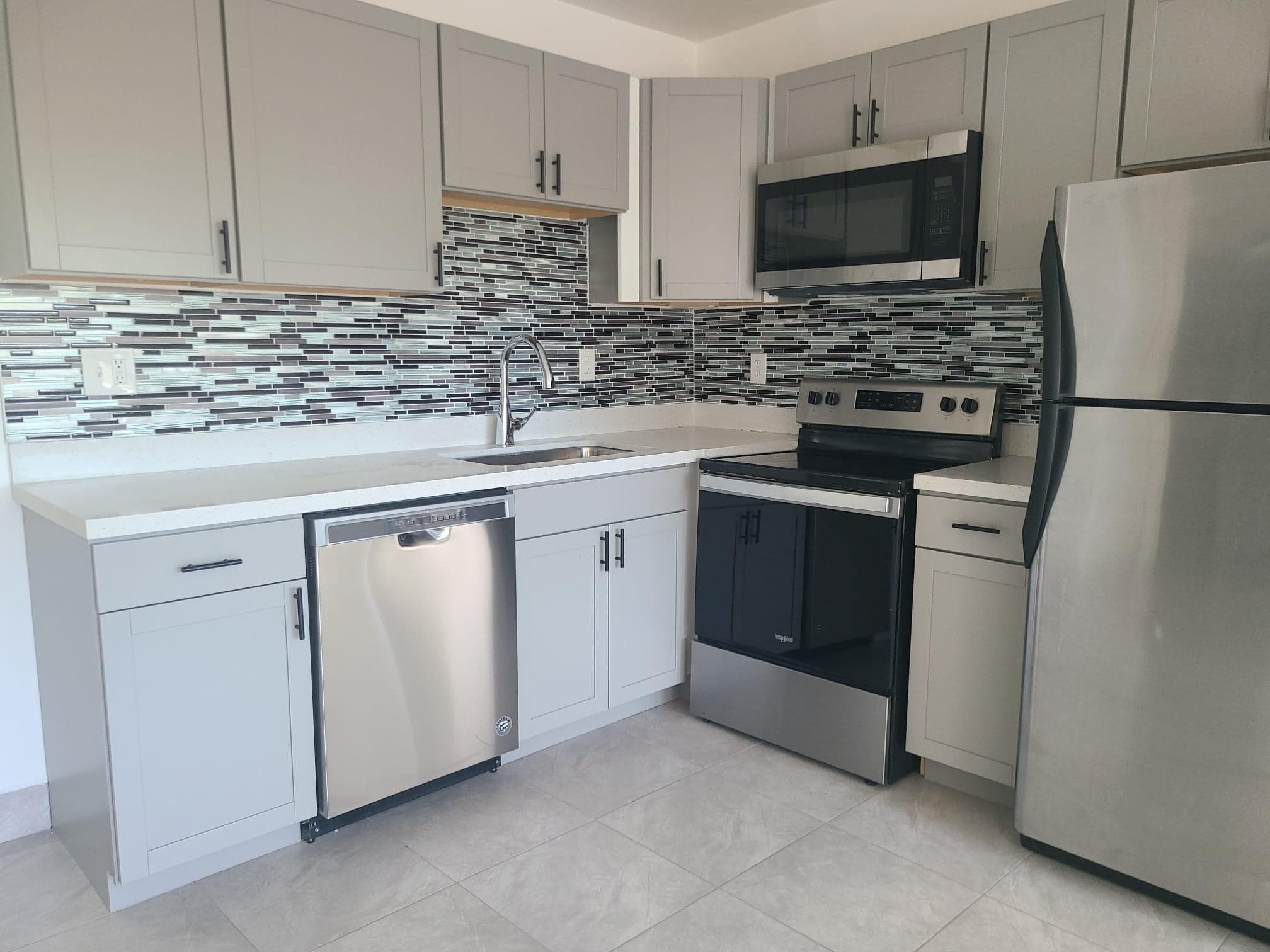 2719 Lincoln Street 4, Hollywood, FL 33020 — photo 8 of 10