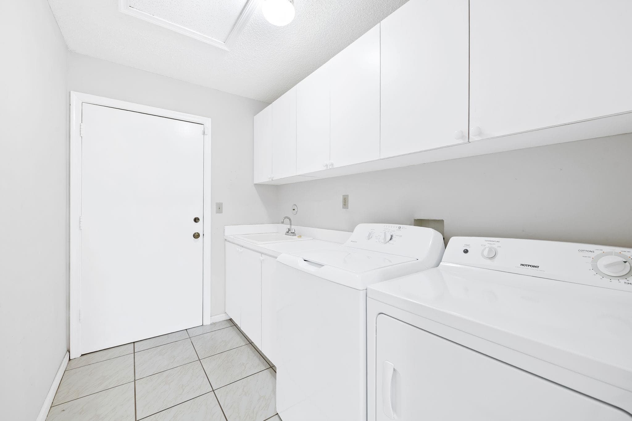 6053 Petaluma Drive, Boca Raton, FL 33433 — photo 25 of 33