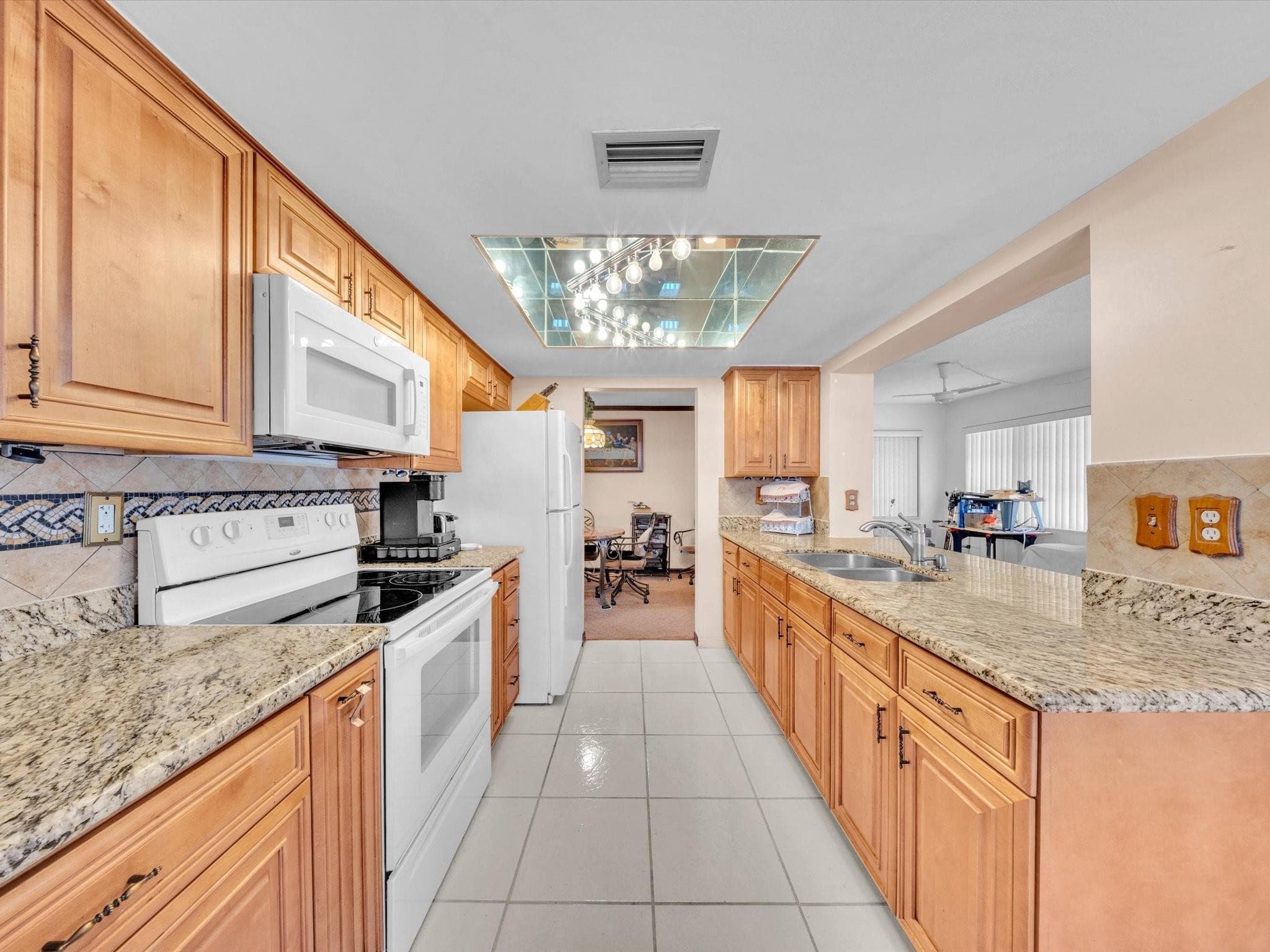 4212 NW 47th Court, Tamarac, FL 33319 — photo 9 of 24