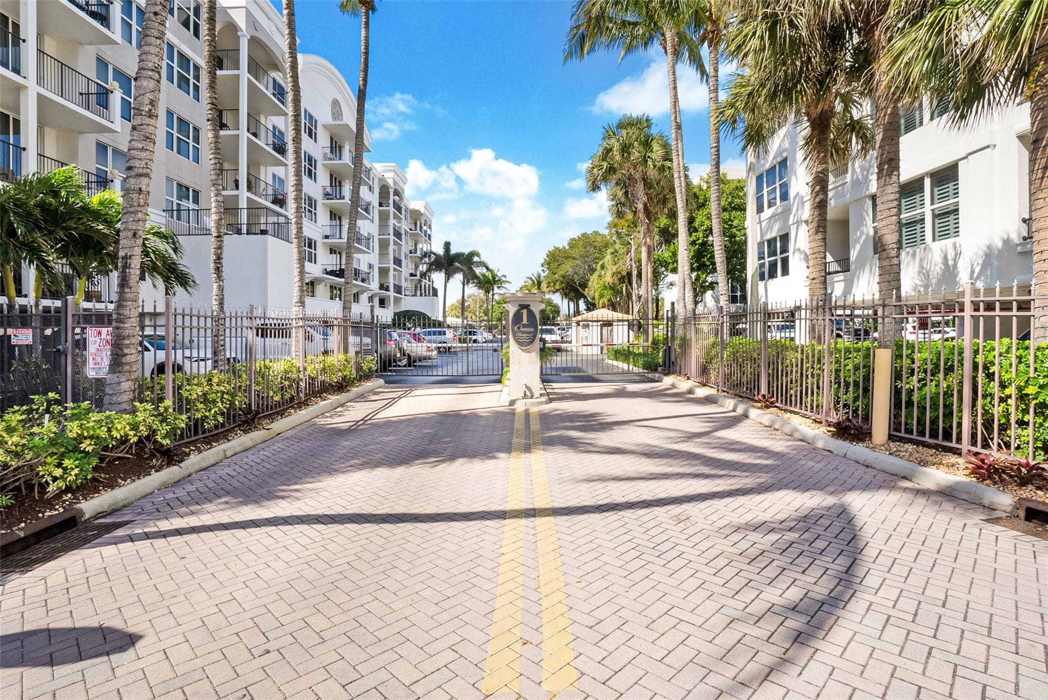 191 SE 20th Avenue 614, Deerfield Beach, FL 33441 — photo 20 of 30