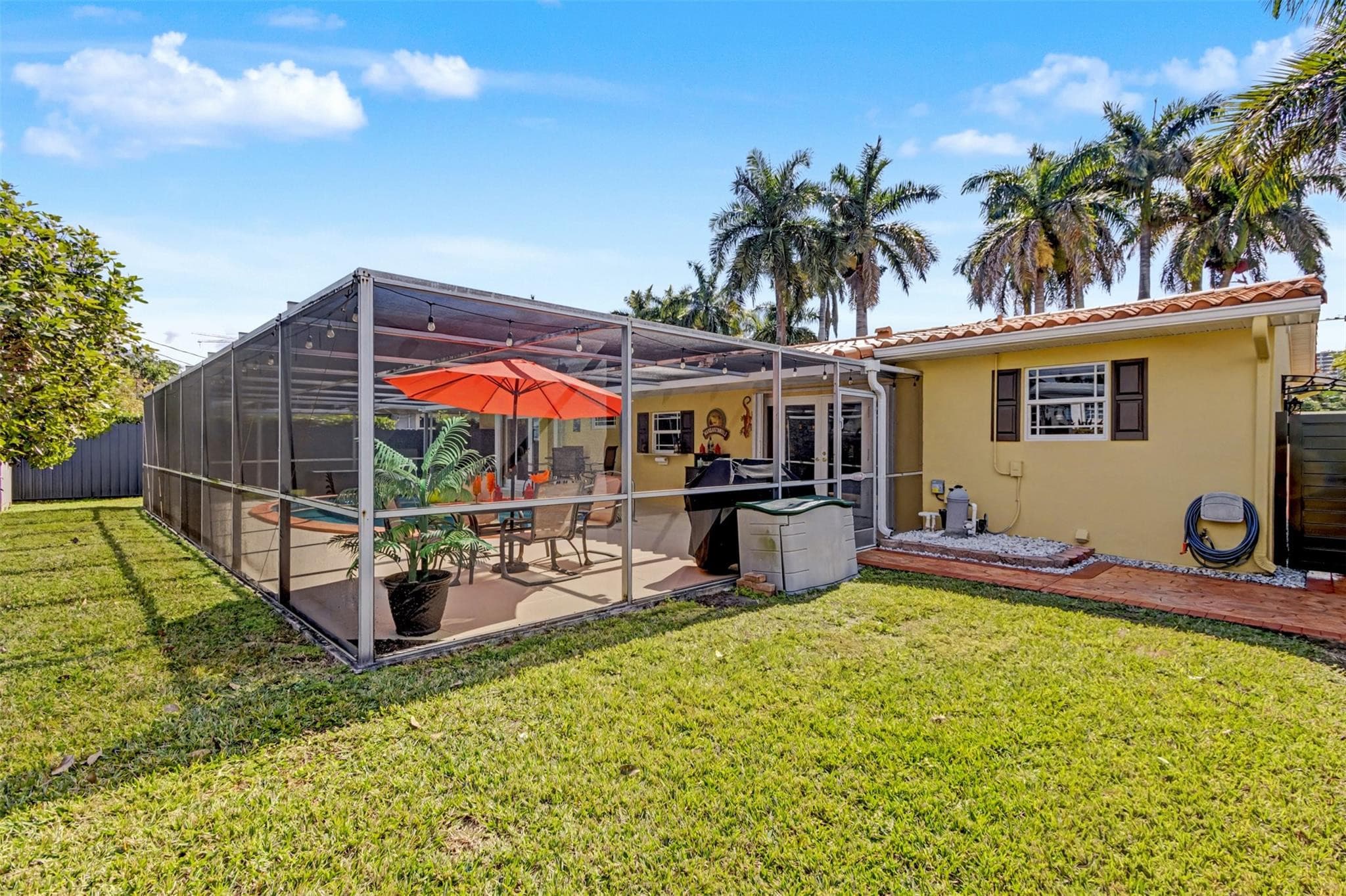 1017 NE 4th Street, Hallandale Beach, FL 33009 — photo 54 of 60
