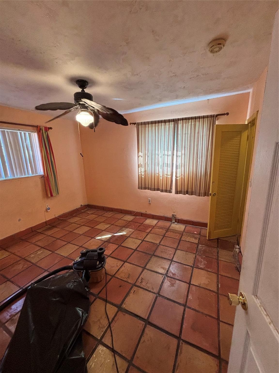 9261 SW 68th Street, Miami, FL 33173 — photo 5 of 24