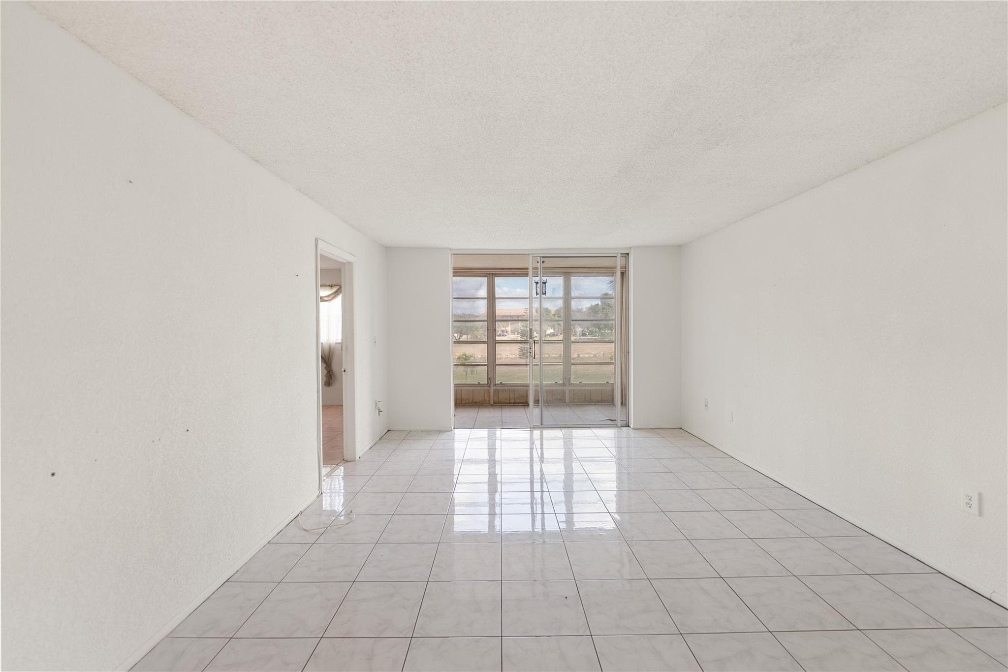 8081 N Sunrise Lakes Drive 203, Sunrise, FL 33322 — photo 7 of 19