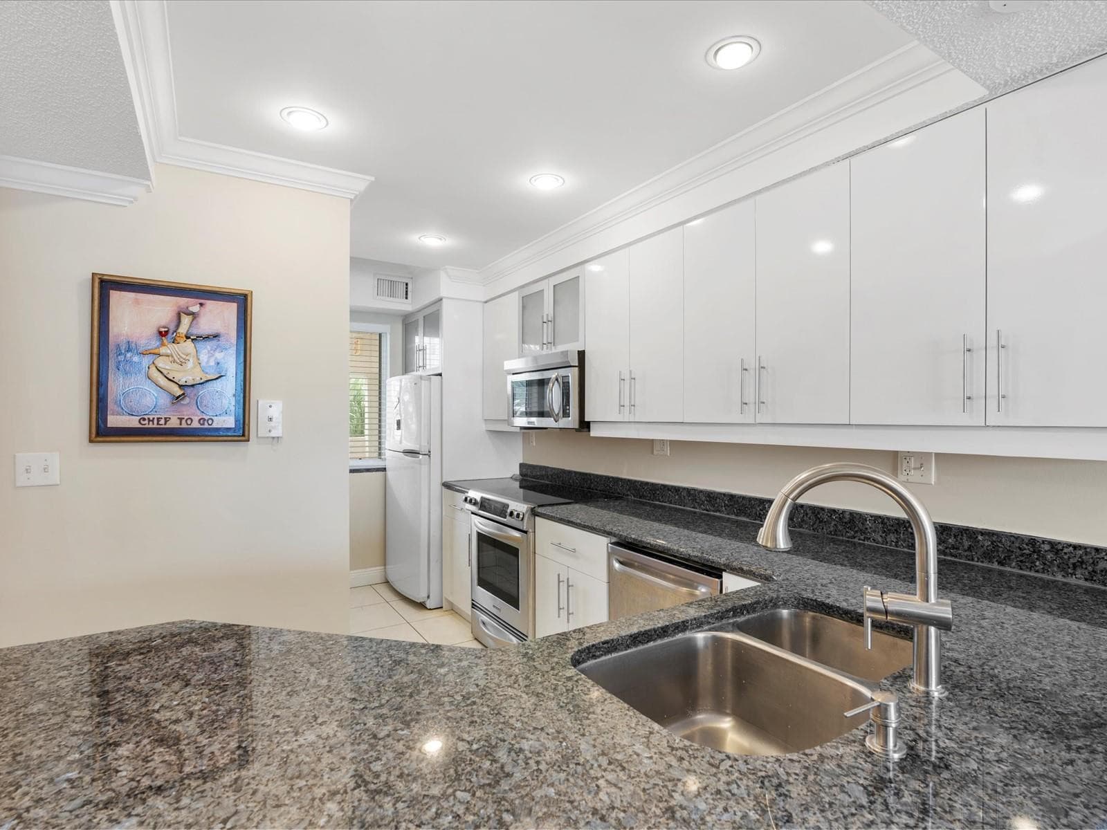18260 N Bay Road 304, Sunny Isles Beach, FL 33160 — photo 5 of 53